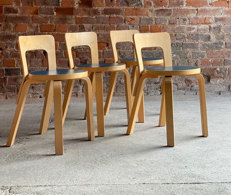Alvar Aalto Model 65 Dining Chairs by Artek Finland, circa 1950s For Sale 3