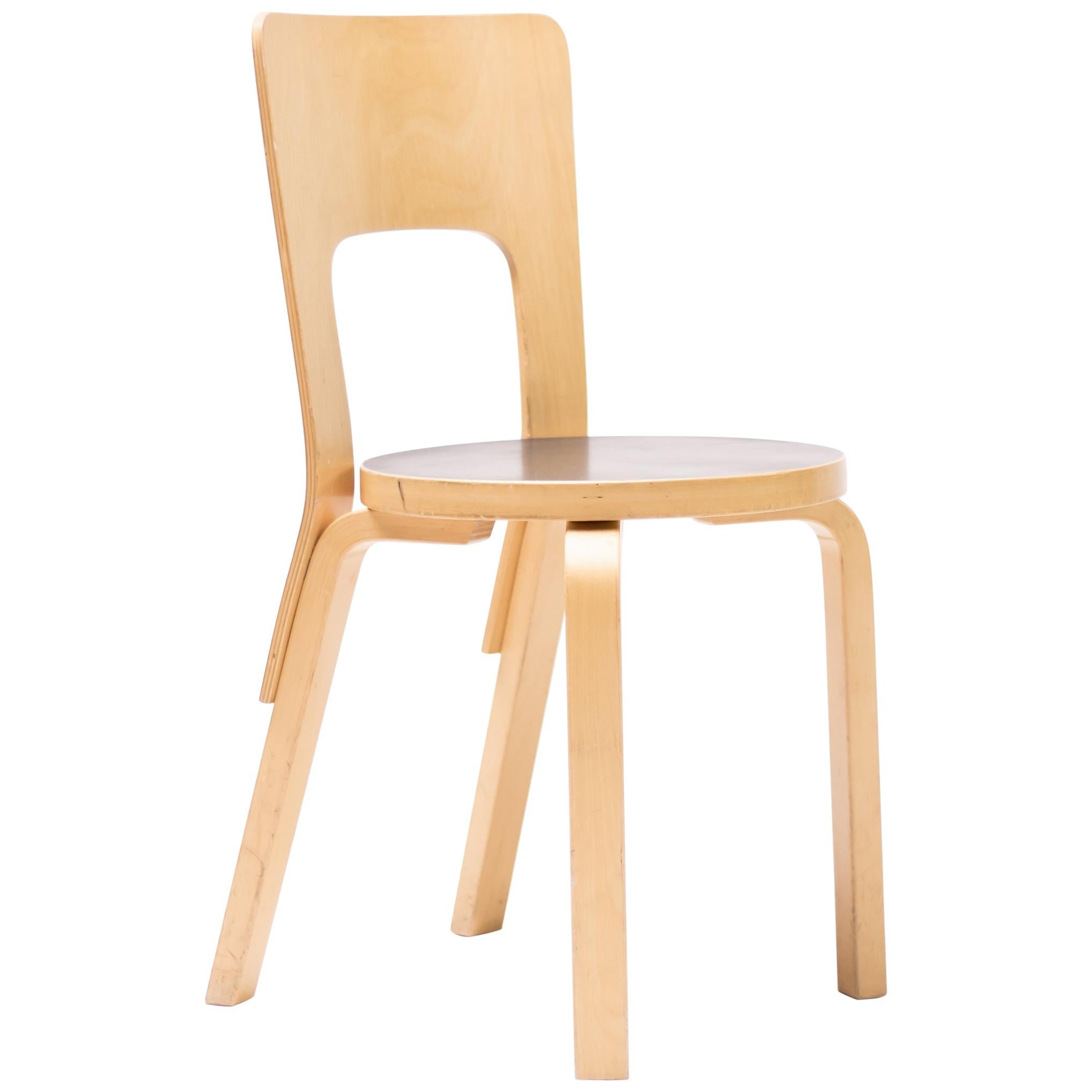 Alvar Aalto Modell 66 Stühle