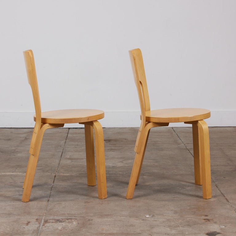 Alvar Aalto Model 66 Dining Chair for Artek In Good Condition For Sale In Los Angeles, CA
