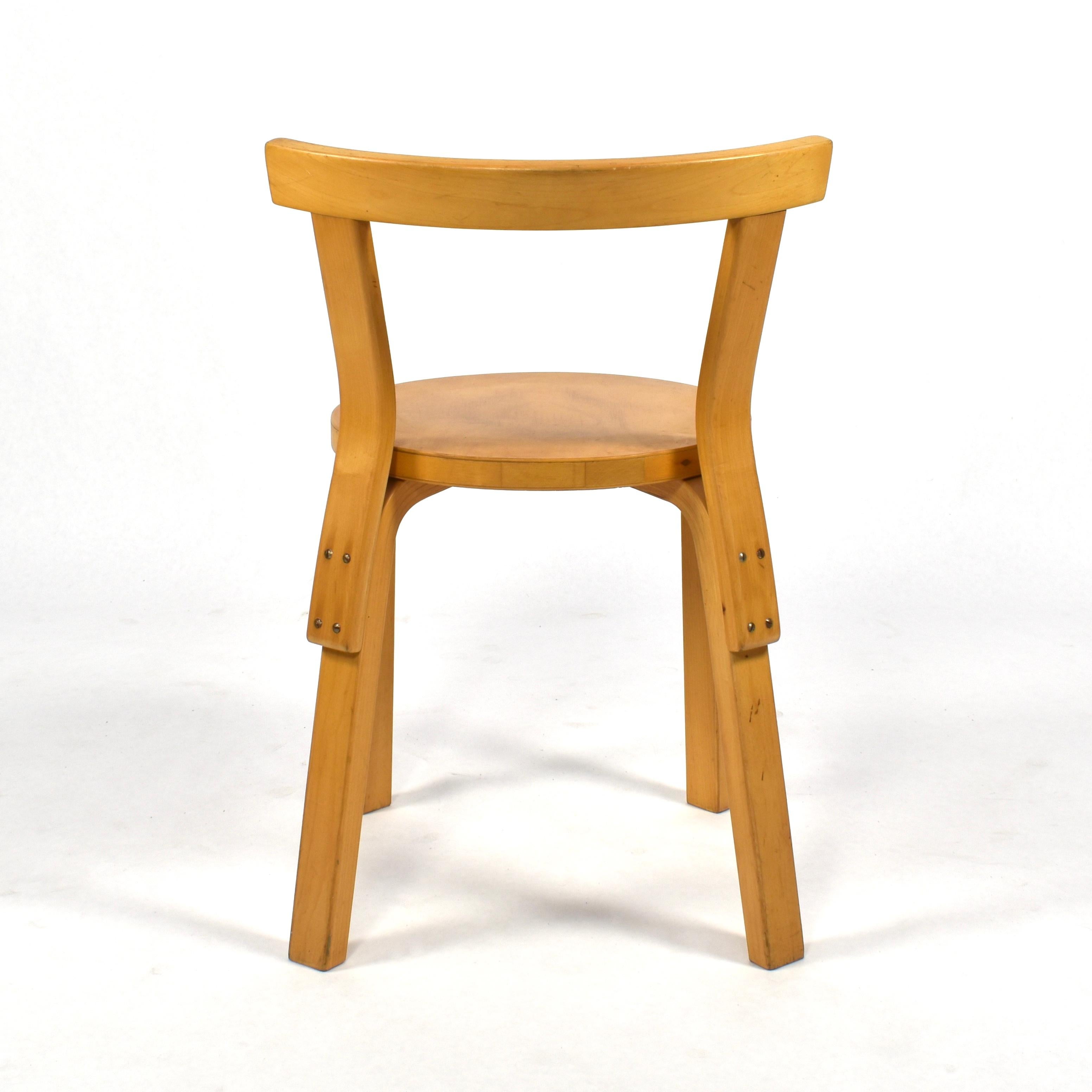 alvar aalto chair 68