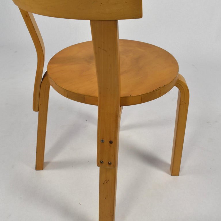 Alvar Aalto Model 68 Chair for Artek, Finland, circa 1970 at