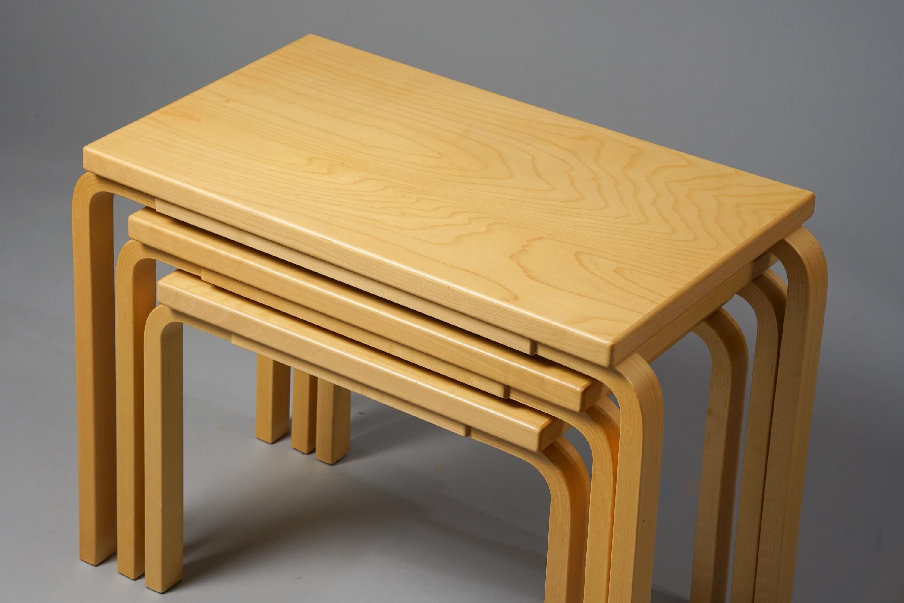 Scandinavian Modern Alvar Aalto Model 88 Nesting Tables for Artek, Early 2000s 