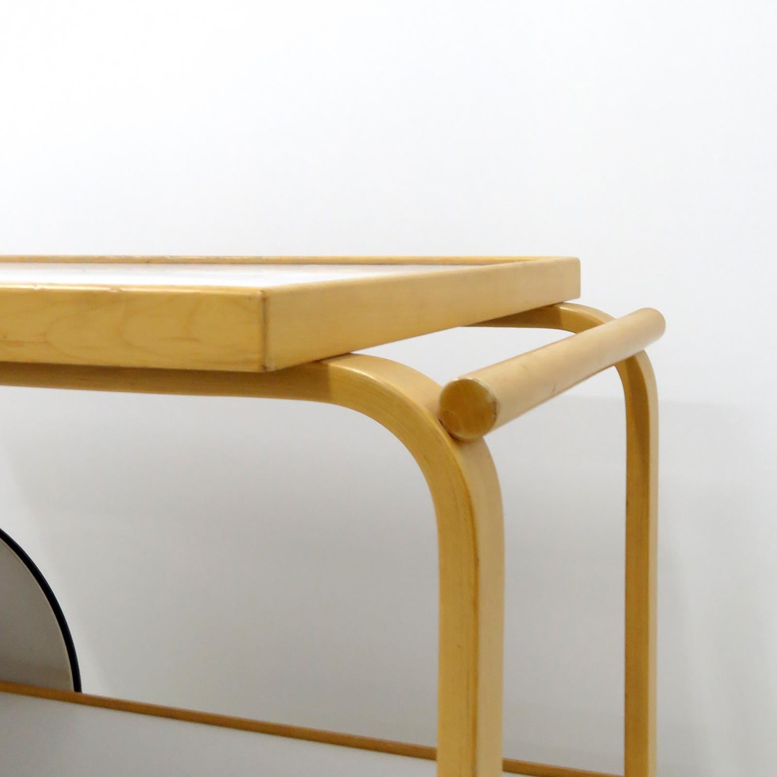 Rubber Alvar Aalto Model 901 Tea Trolley, 1950s For Sale