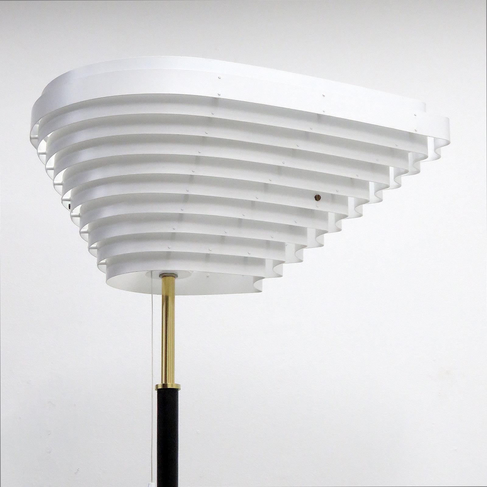 Enameled Alvar Aalto Model A805 'Angel Wing' Floor Lamp
