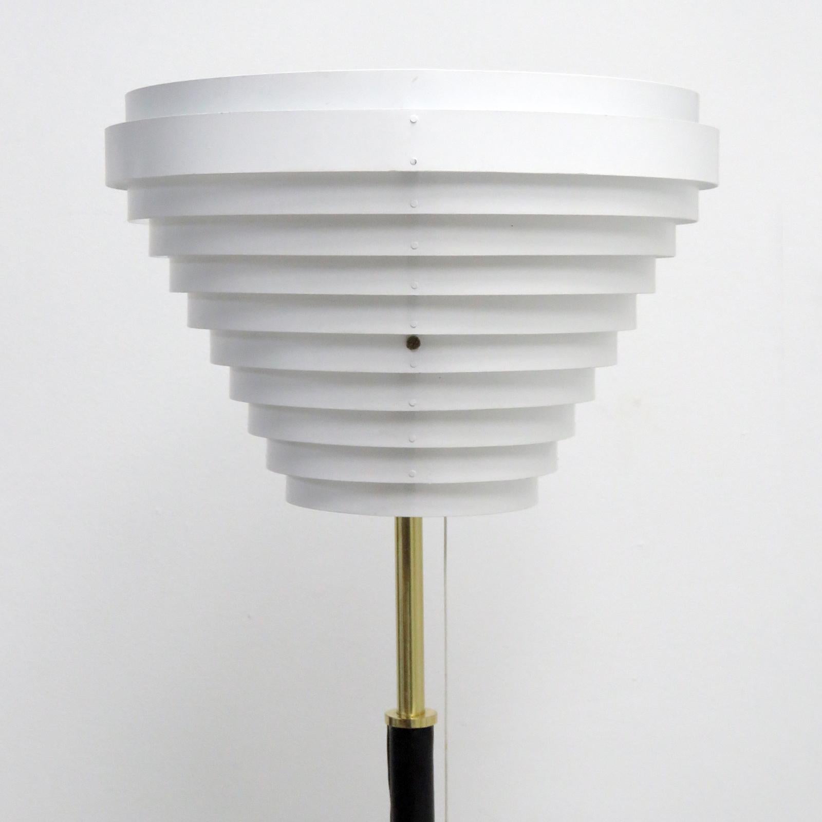 Alvar Aalto Model A805 'Angel Wing' Floor Lamp In Good Condition In Los Angeles, CA