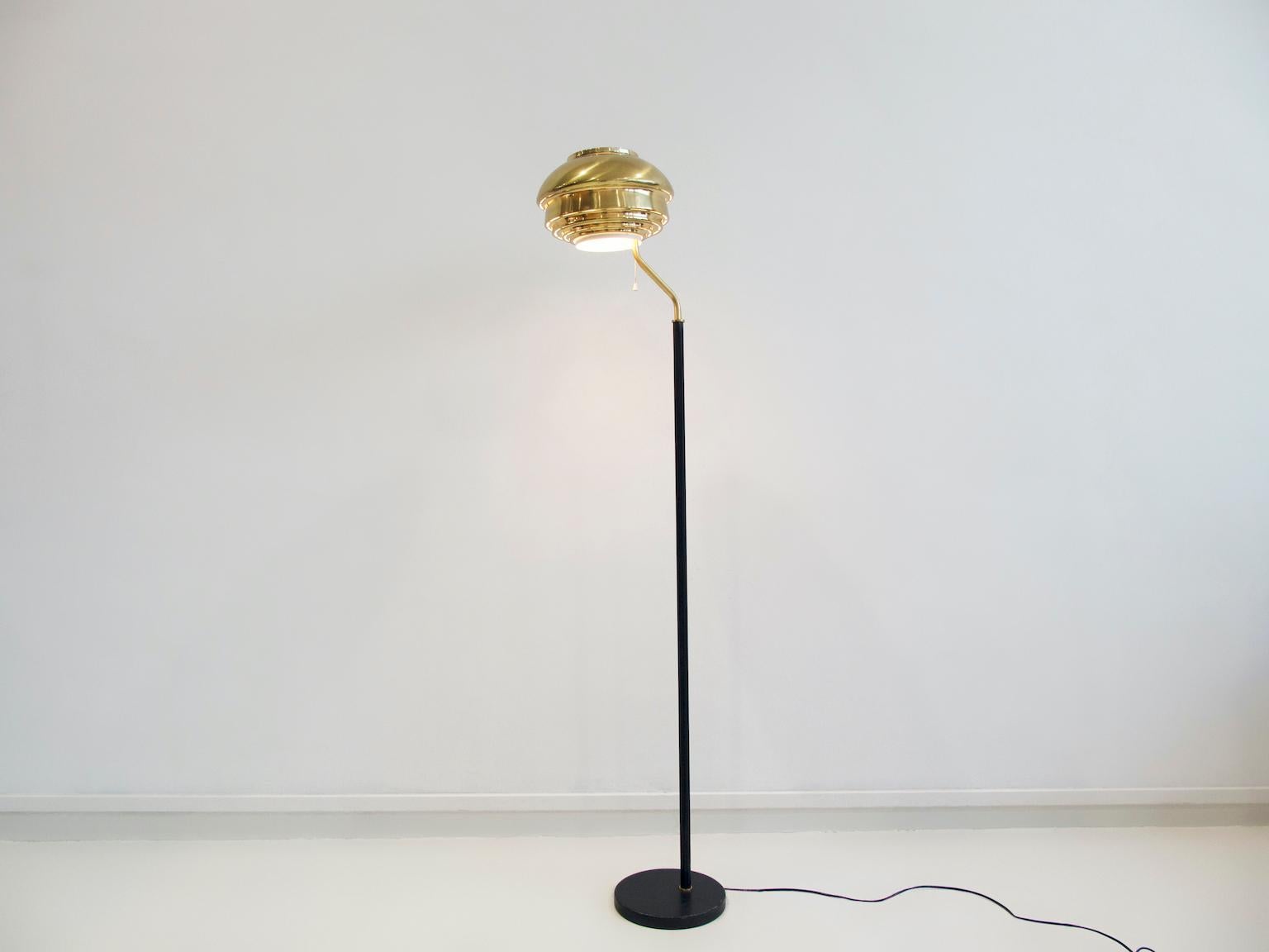 Alvar Aalto Model A808 Brass Floor Lamp For Sale 4