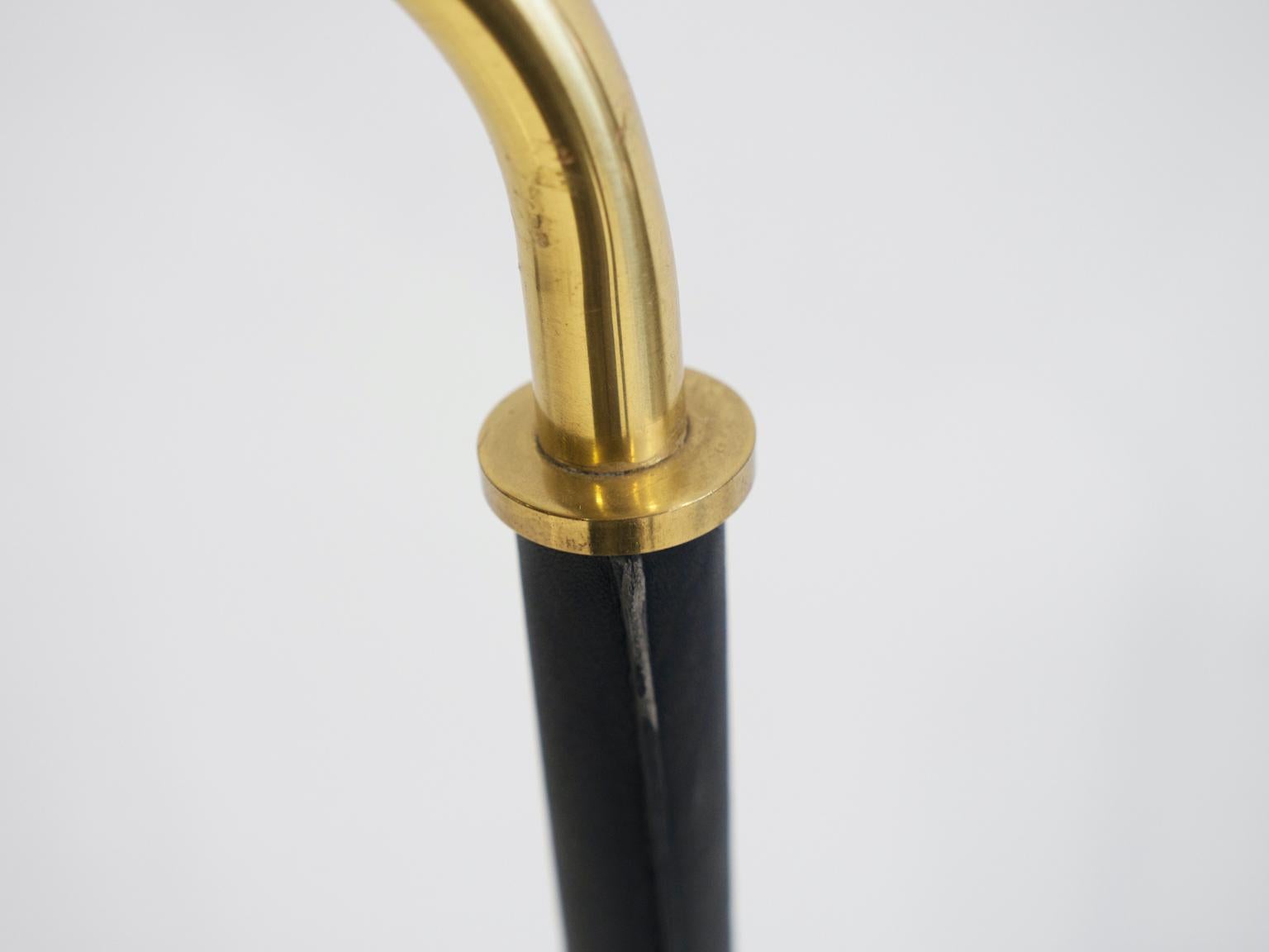 Alvar Aalto Model A808 Brass Floor Lamp In Good Condition For Sale In Madrid, ES
