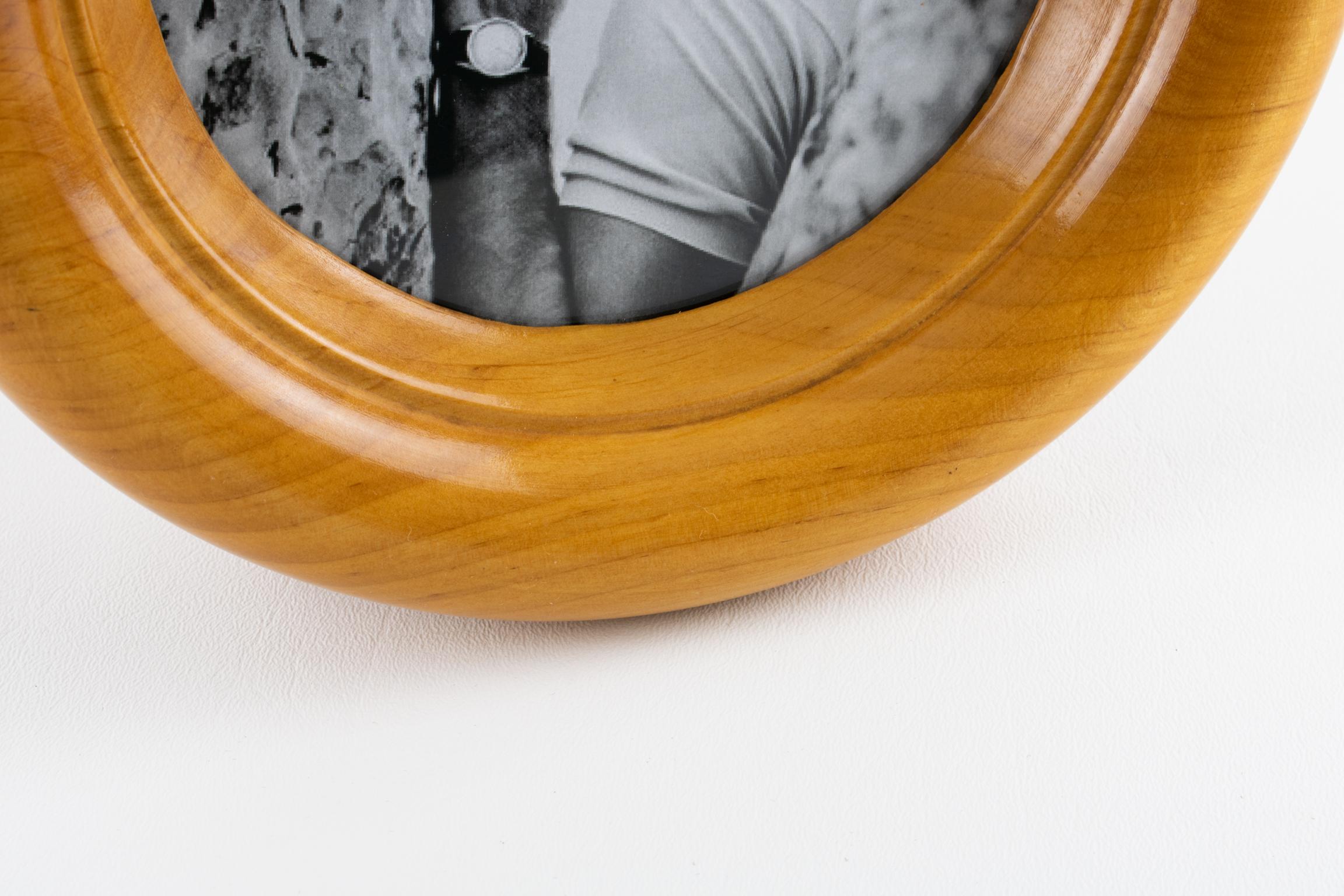 Alvar Aalto Modernist Pine Picture Frame, circa 1970 (Ende des 20. Jahrhunderts) im Angebot