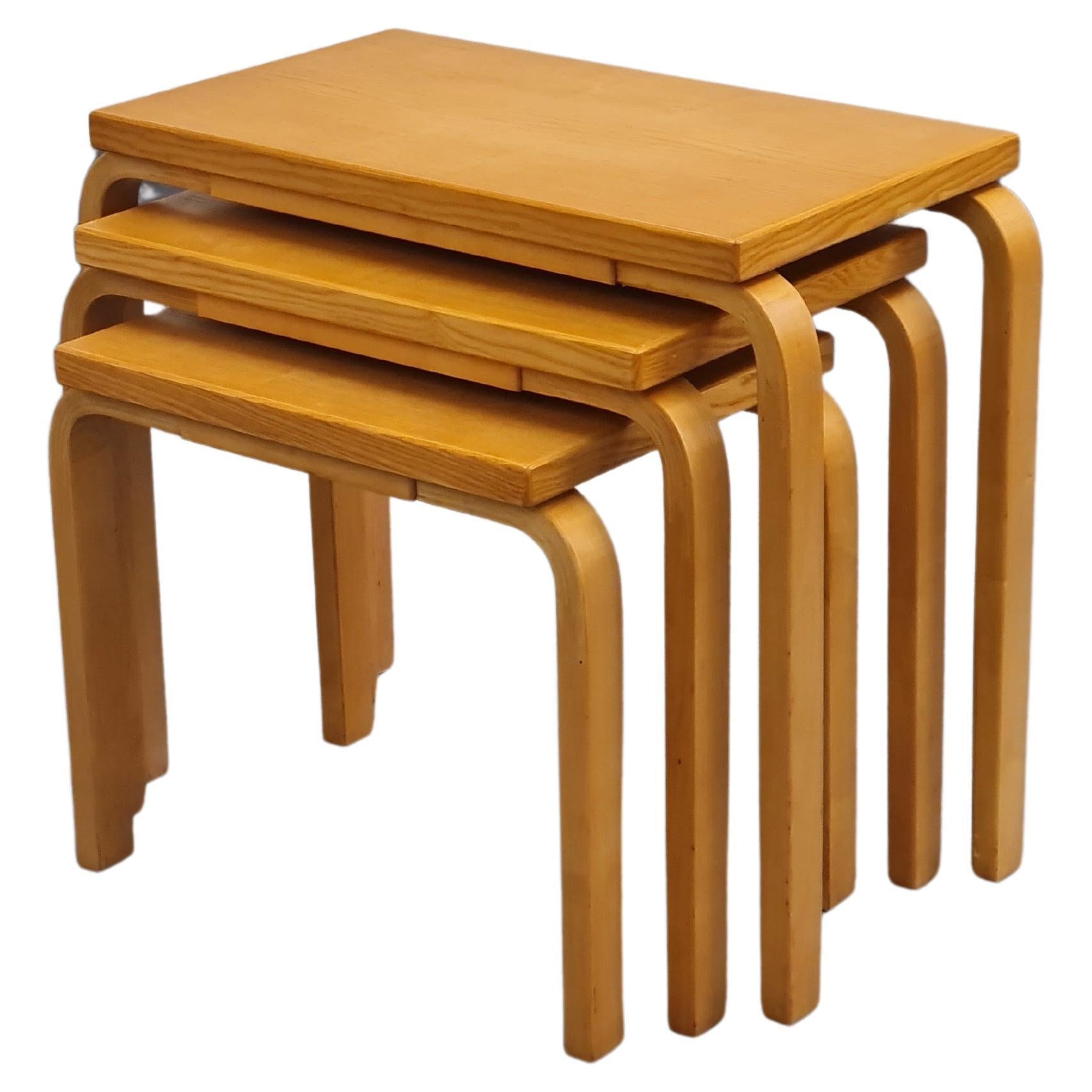 Alvar Aalto Nesting Table Set Model E88, Artek, 1950s