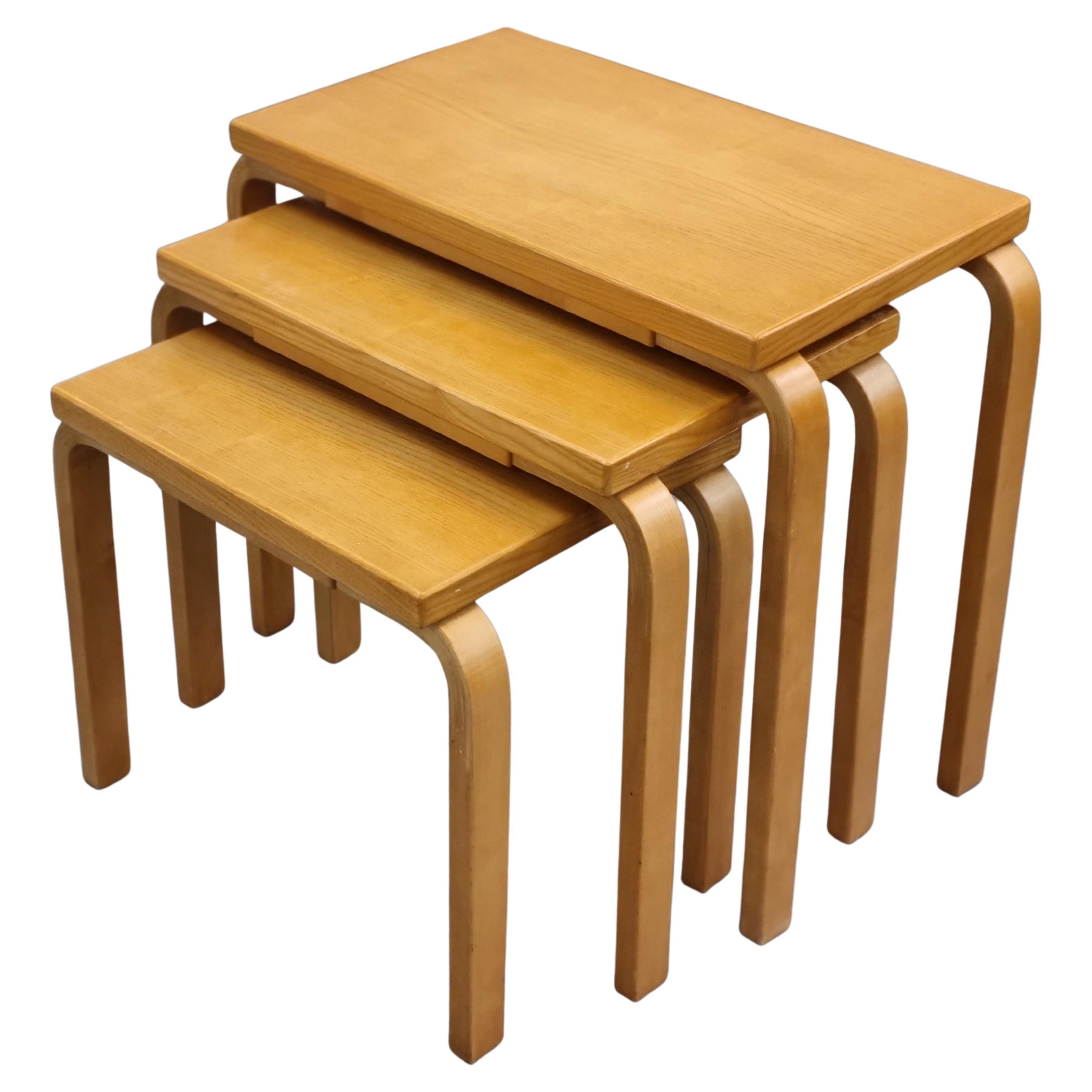 Alvar Aalto Nesting Table Set Model E88, Artek, 1950s For Sale