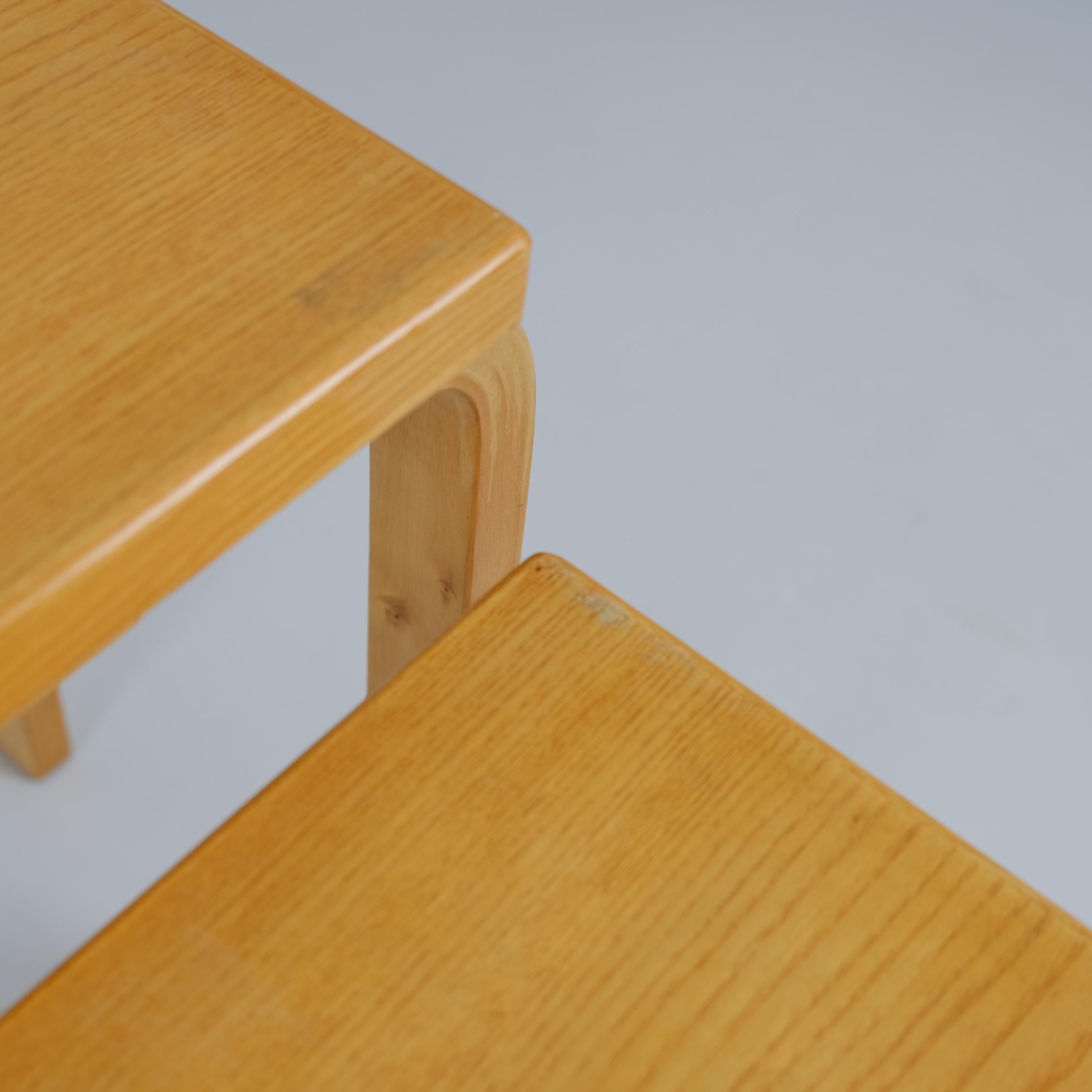 Alvar Aalto, Schachteltisch-Set Modell E88 aus Birke und Eiche, Artek, 1950er Jahre im Angebot 1