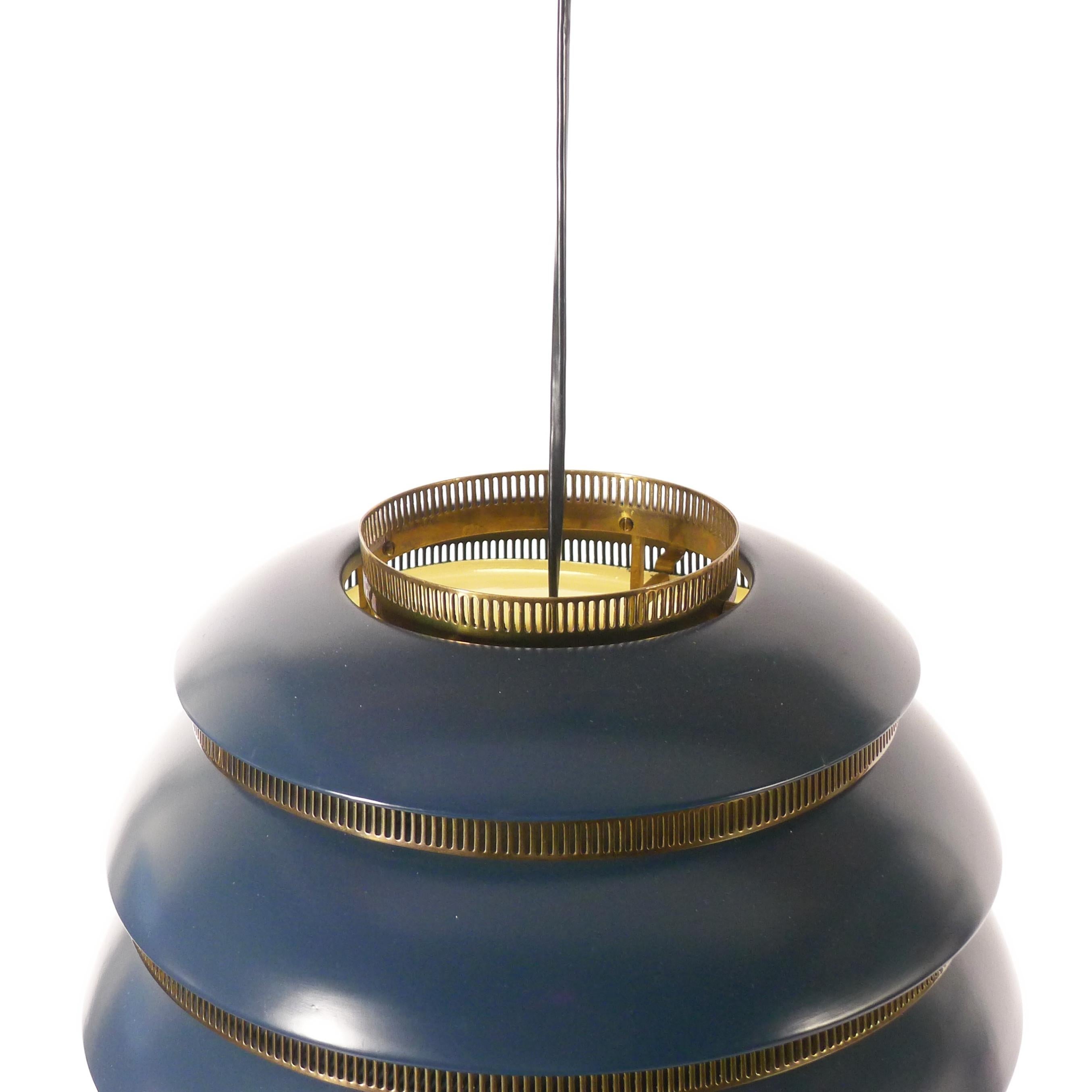Alvar Aalto, Original Production Large Size Beehive Lamp, Valaistustyo Ky, 1953 4