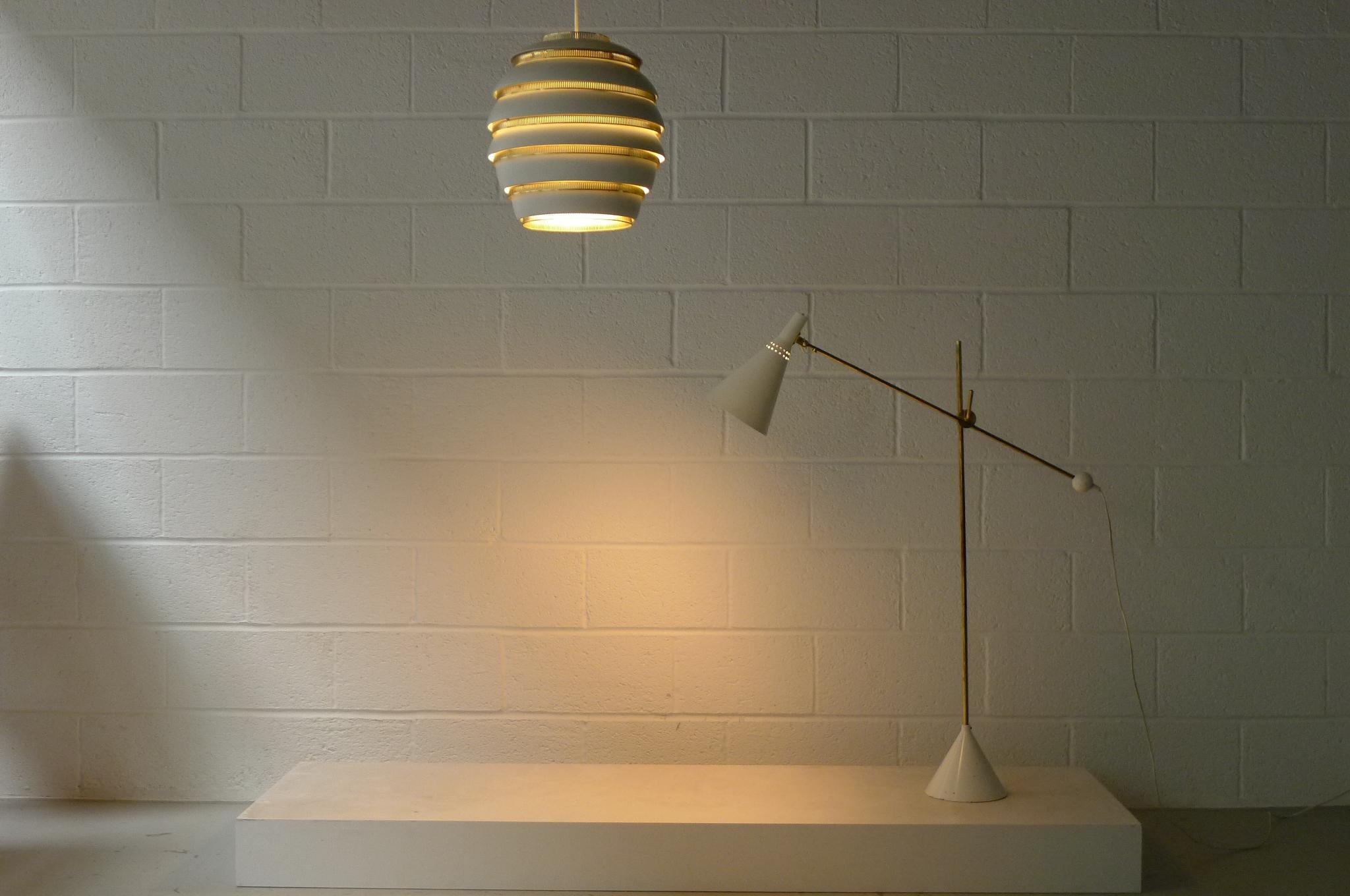 Mid-Century Modern Alvar Aalto, Original Production Larger Size Beehive Lamp, Valaistustyo Ky