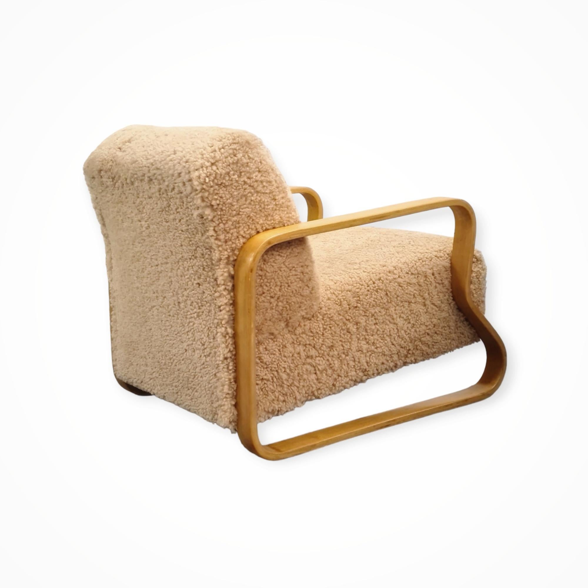 Finnish Alvar Aalto, Padded Paimio 44 Lounge chair, Artek 1950s For Sale