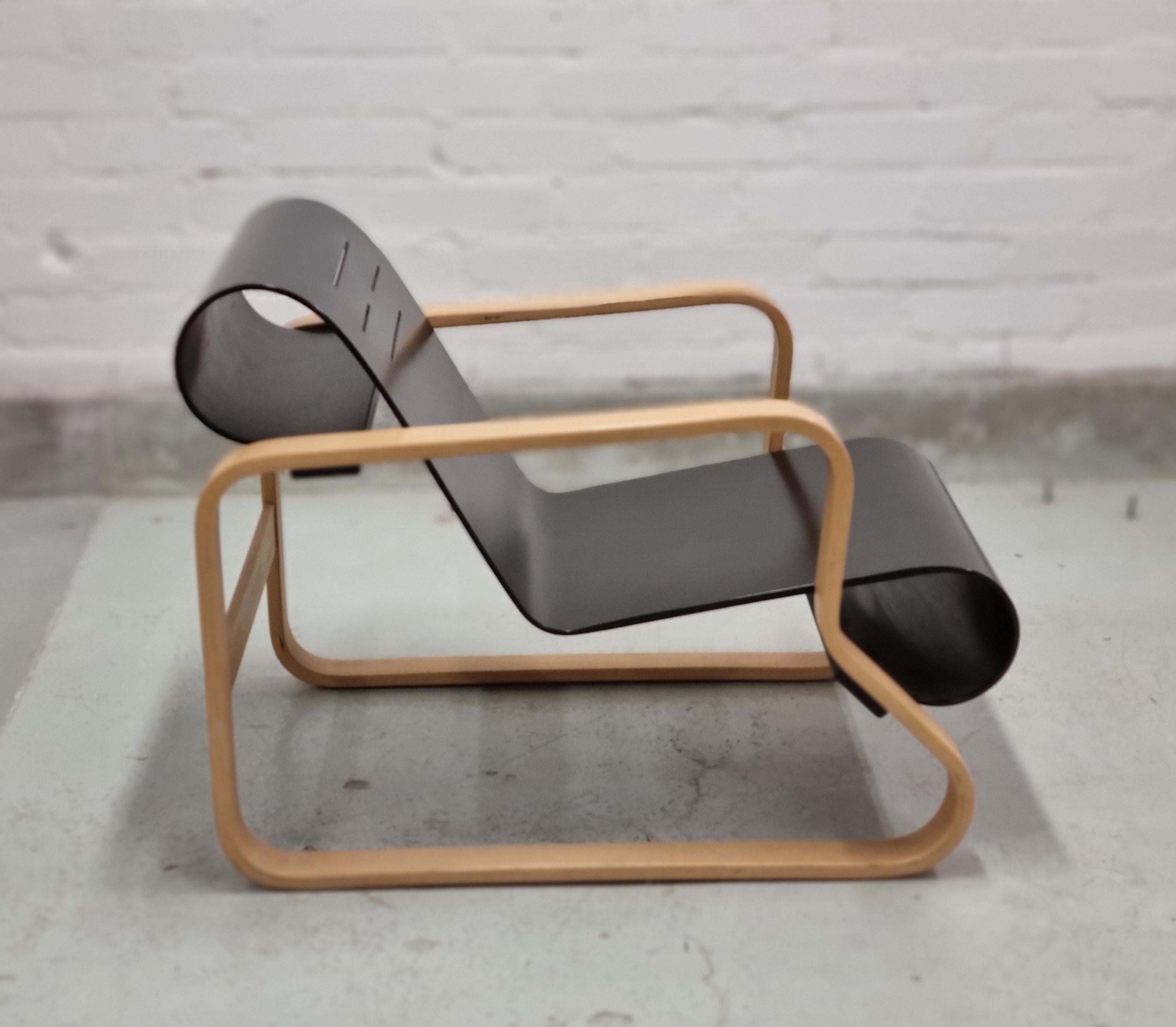 Finlandais Alvar Aalto, fauteuil de salon Paimio 41, Artek en vente