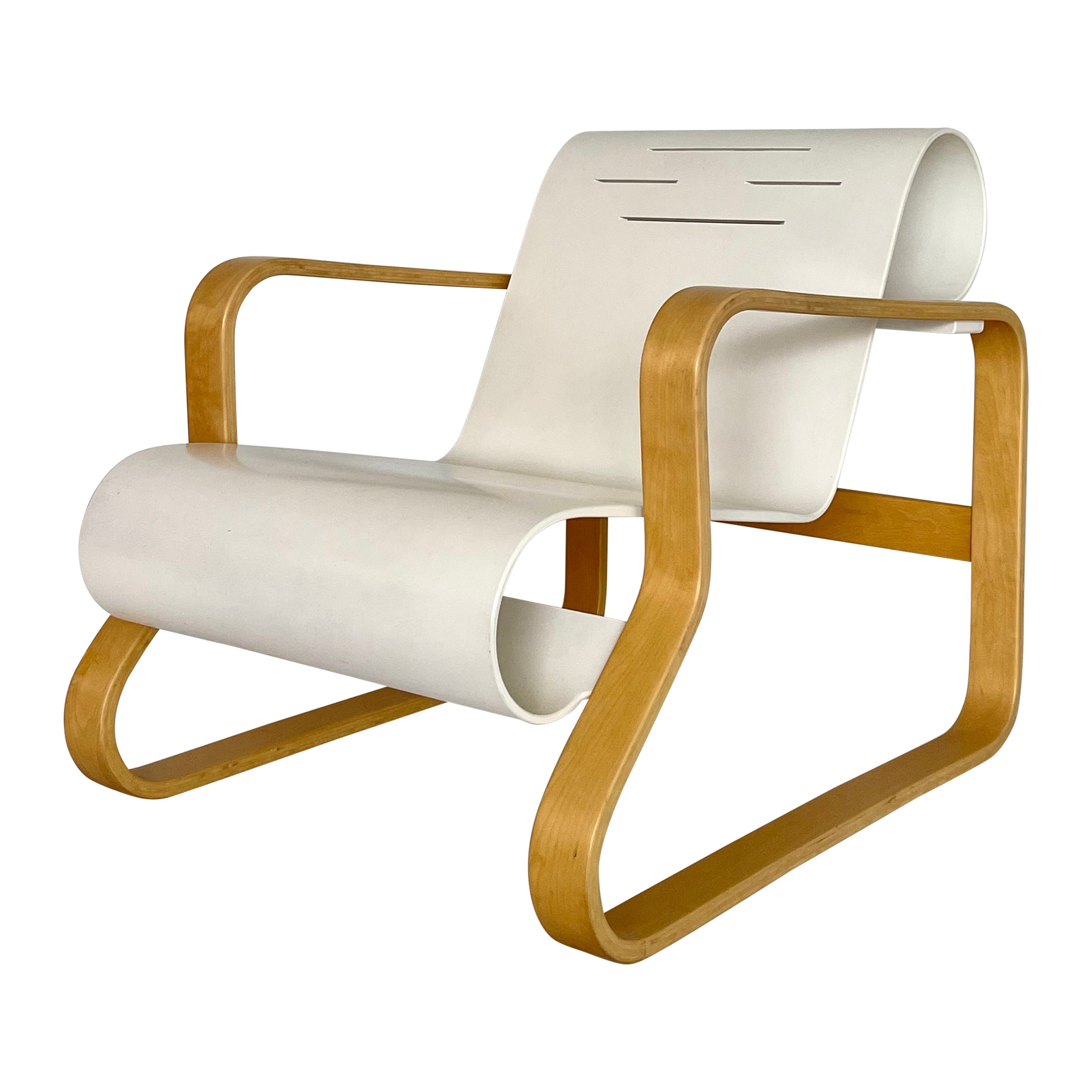 Alvar Aalto Paimio Chair, Artek