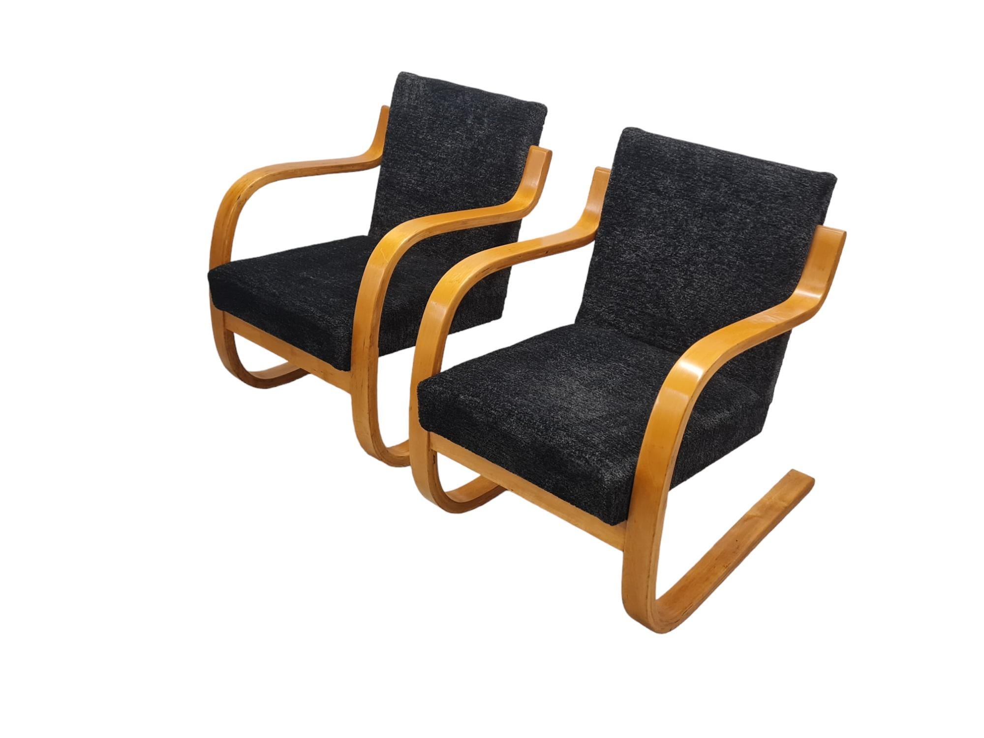 Scandinave moderne Paire de fauteuils luge Artek modèle 402, 1950, Alvar Aalto+Aalto en vente