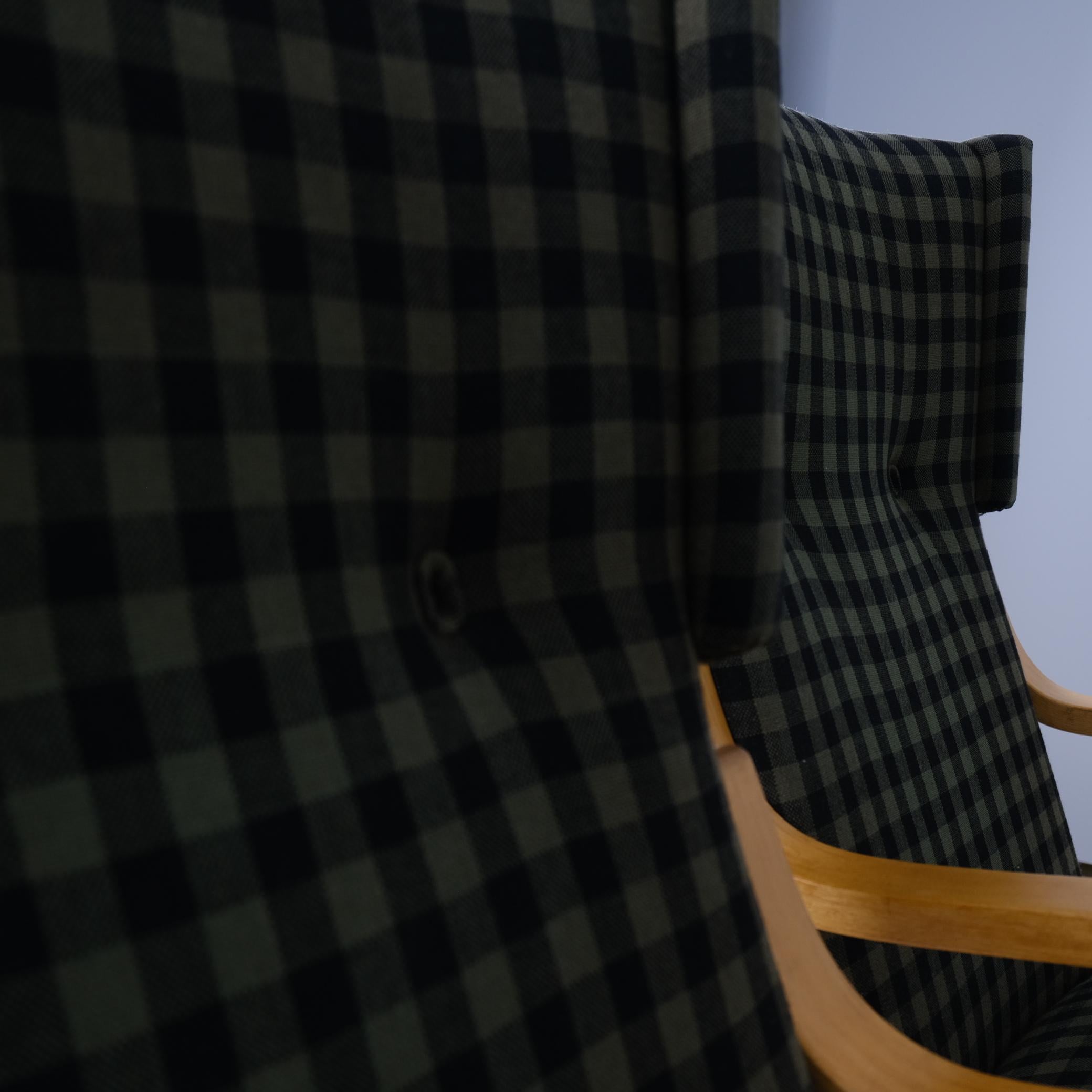 Alvar Aalto Pair of Cantilever Armchairs M. 401 Green Buffalo Check, Artek 1950s For Sale 3