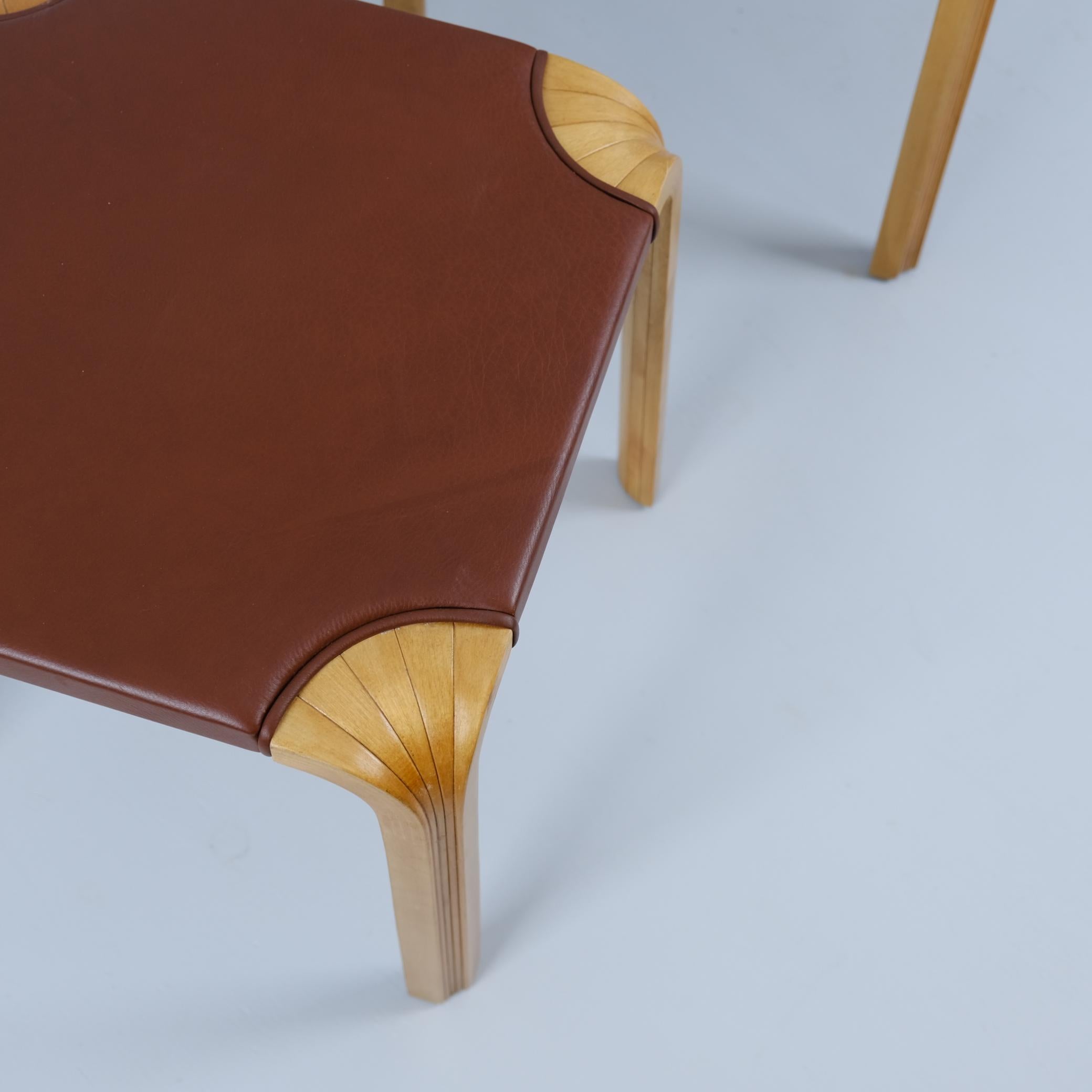 Scandinavian Modern Alvar Aalto, Pair of X601 Stools with Fan Legs & Brown Leather, Artek 1960s For Sale