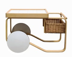 Alvar  Aalto für Artek Trolley '900' aus Birke und Fliesen, Finnland 1970er Jahre