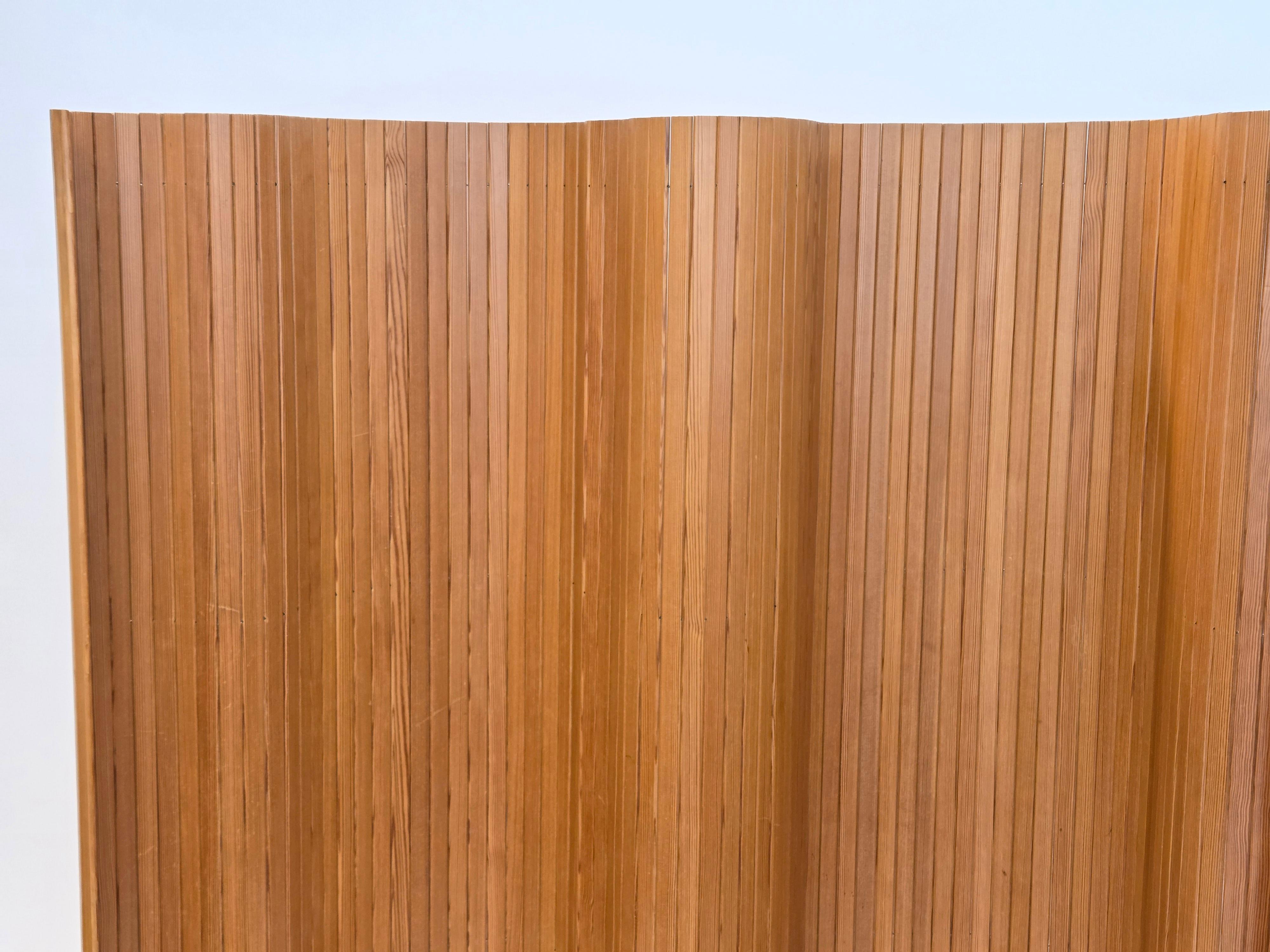 Milieu du XXe siècle Alvar Aalto+Aalto Séparateur de pièce 100 Par Artek 1950s en vente