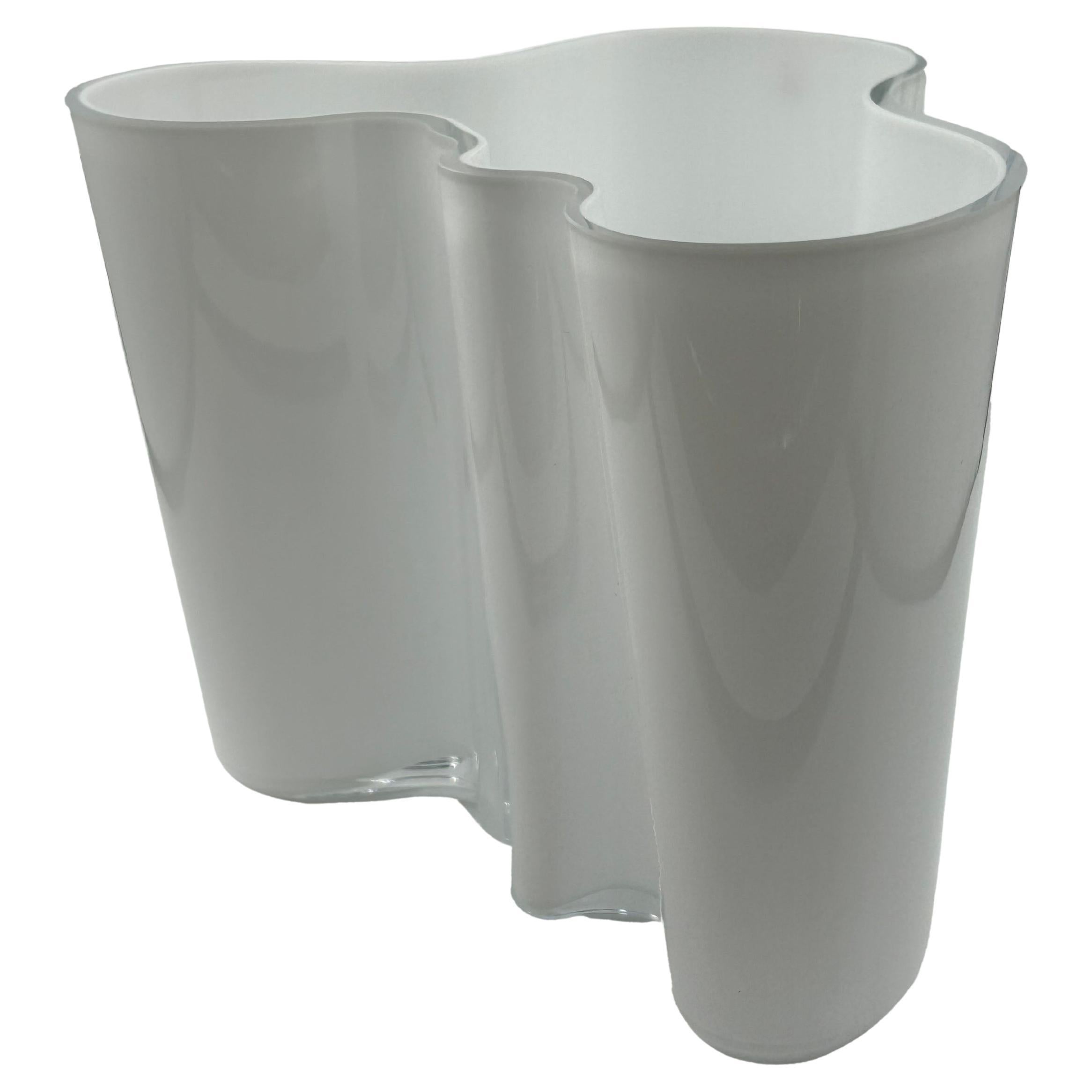 Alvar Aalto "Savoy" Freiform-Vase für Iittala, Finnland im Angebot