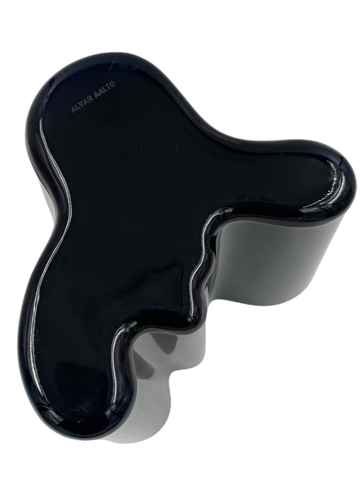 Alvar Aalto, Vase „Savoy“ aus blau getöntem Glas, Iittala, Finnland im Zustand „Gut“ im Angebot in Bastrop, TX