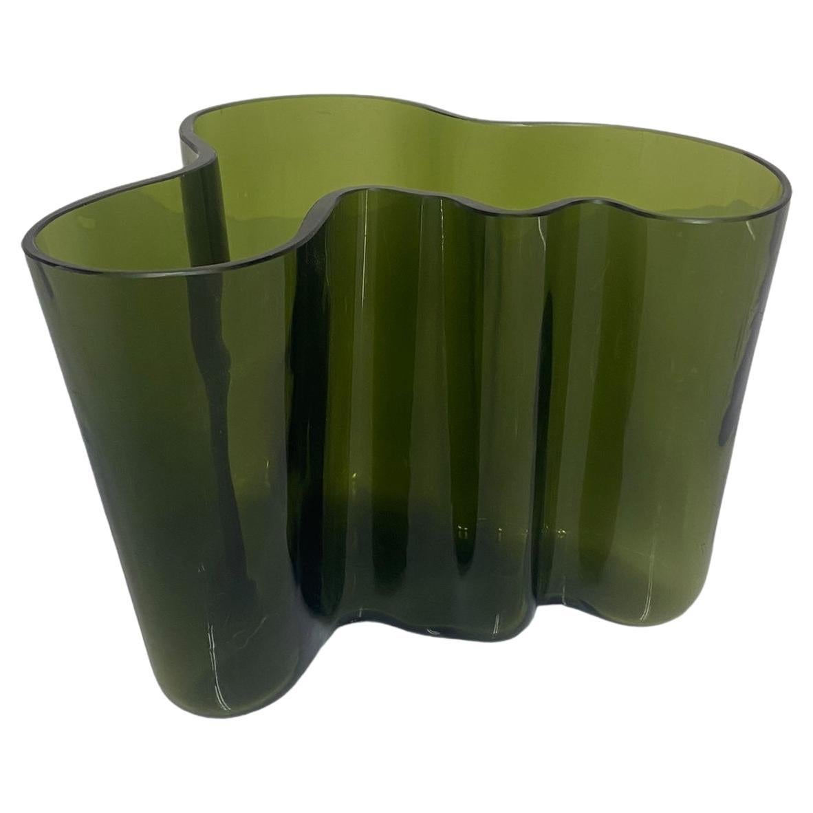 L'iconico vaso Alvar Aalto Savoy Model. 3030 in Greene & Greene, Iittala 1950 in vendita