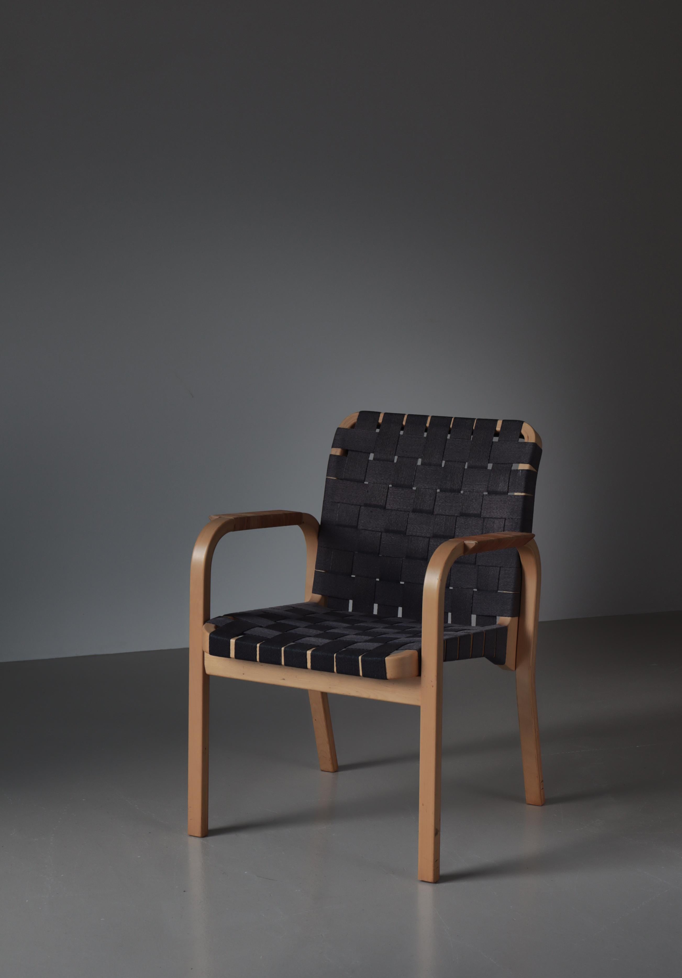 Finlandais Alvar Aalto, fauteuil moderne scandinave modèle 45, sangles en bouleau et lin, 1970 en vente