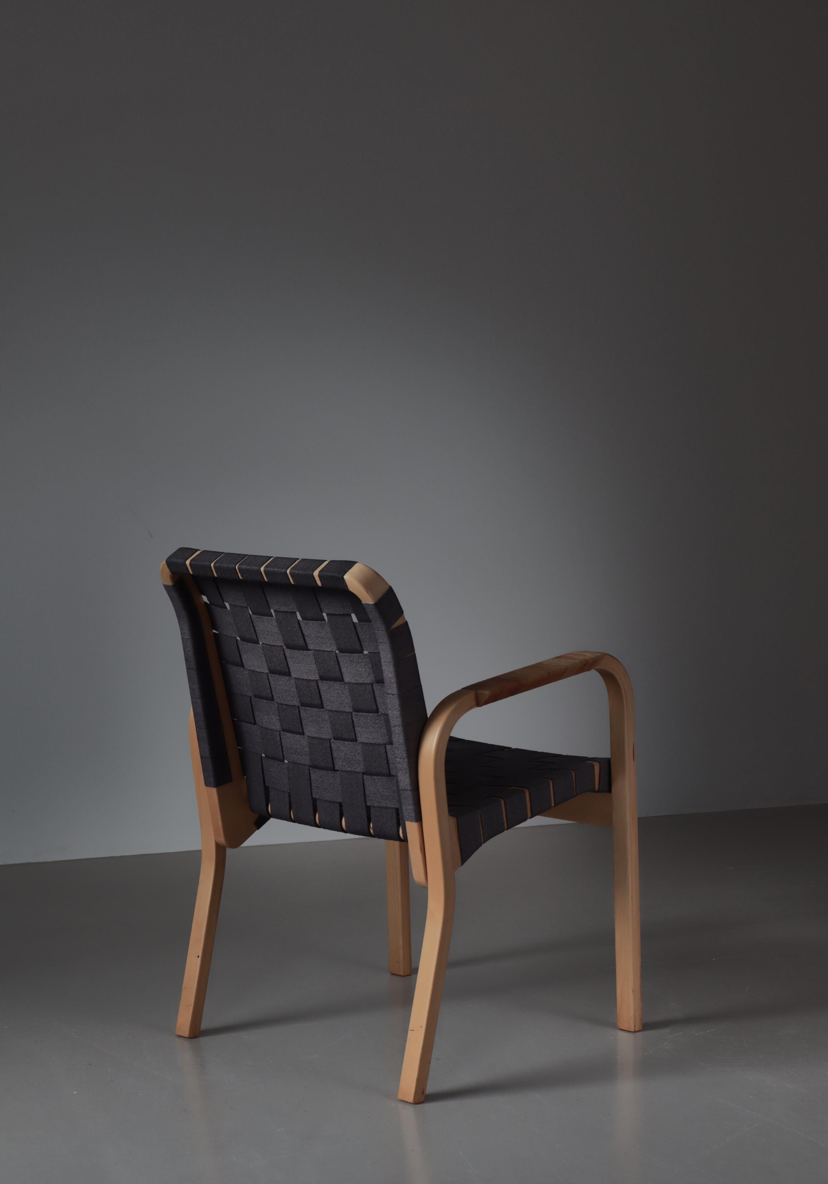 Lin Alvar Aalto, fauteuil moderne scandinave modèle 45, sangles en bouleau et lin, 1970 en vente