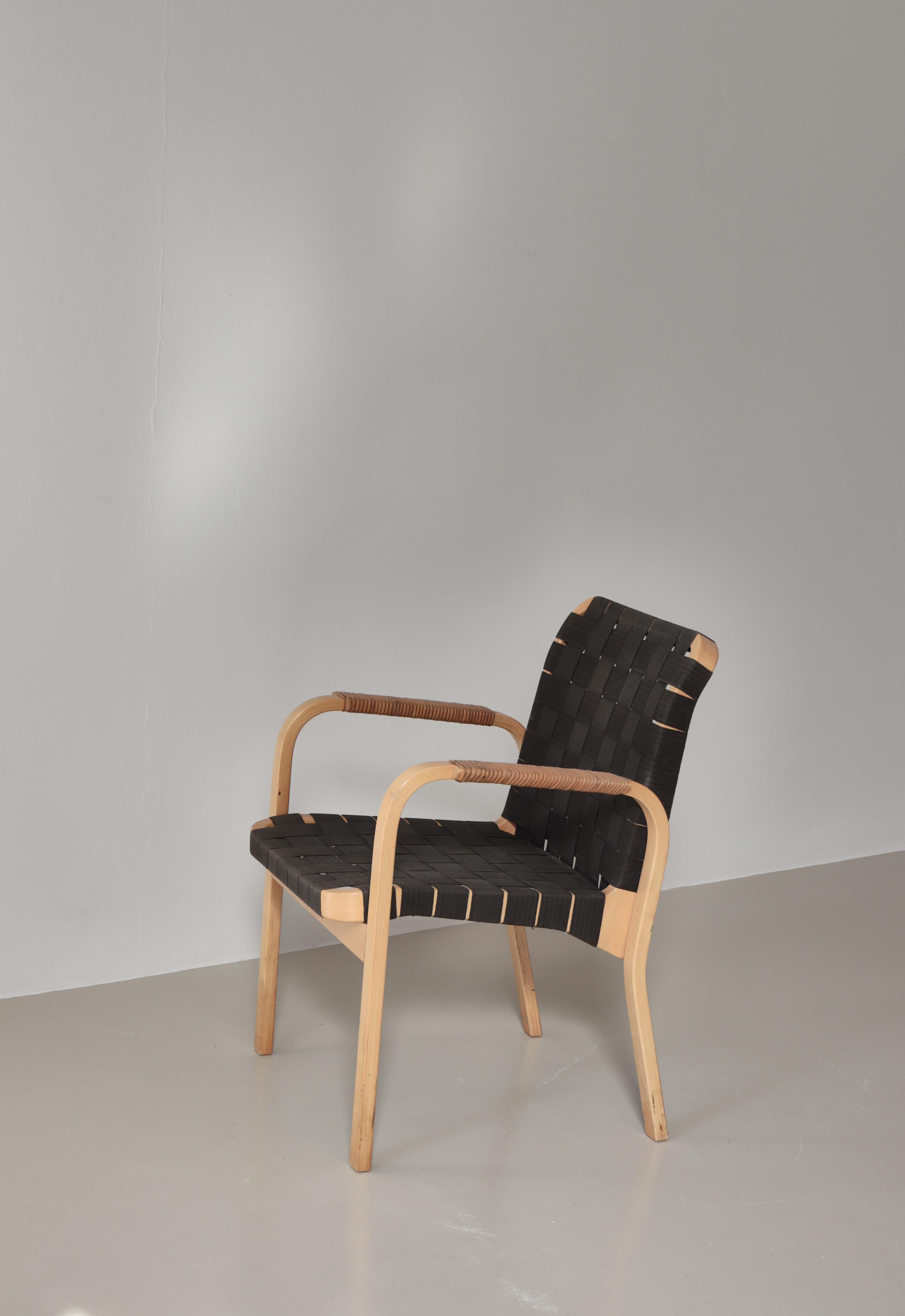 Sillón moderno escandinavo Alvar Aalto Model 45 Abedul y cincha de lino, años 70 en venta 1
