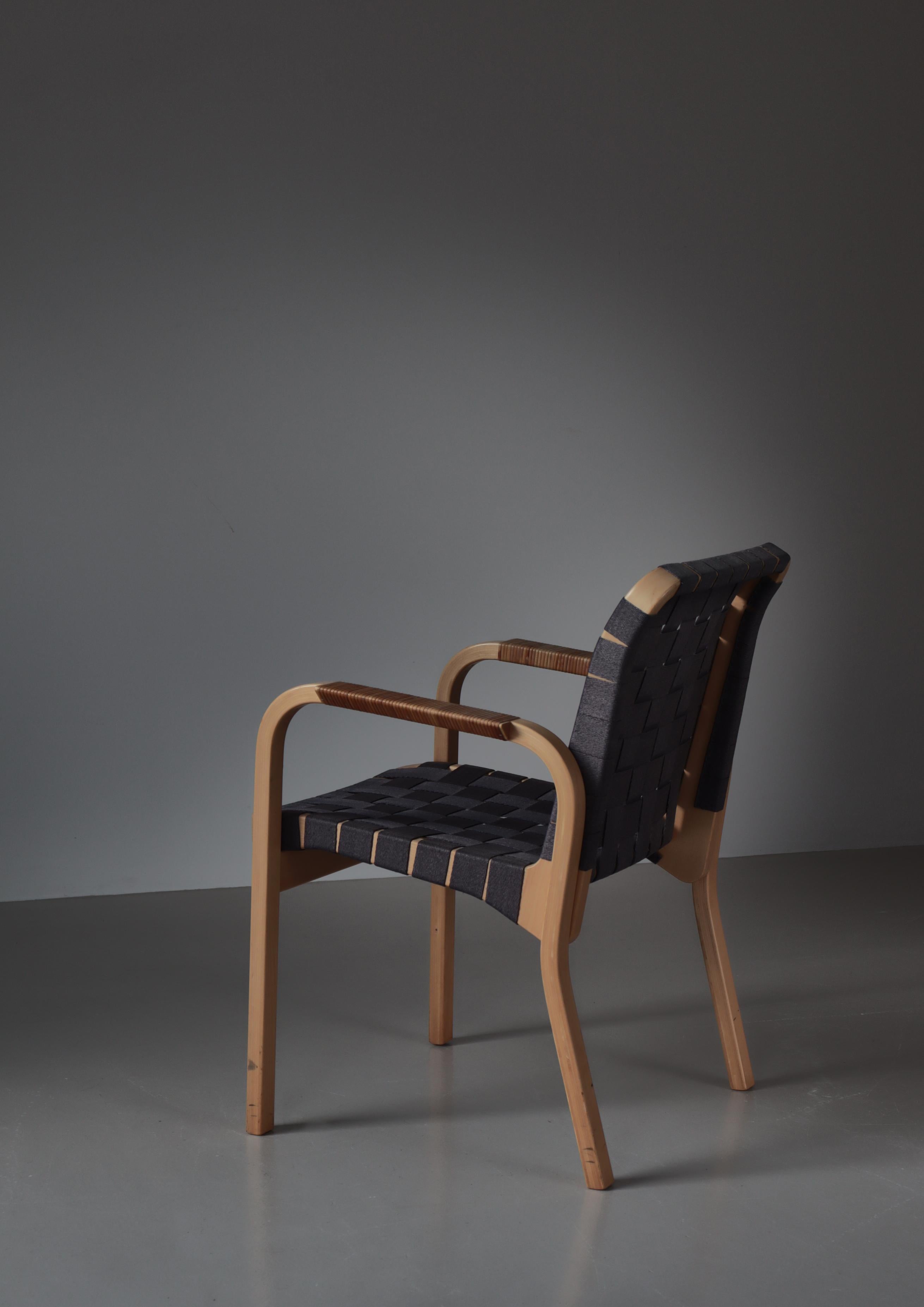 Alvar Aalto, fauteuil moderne scandinave modèle 45, sangles en bouleau et lin, 1970 en vente 1