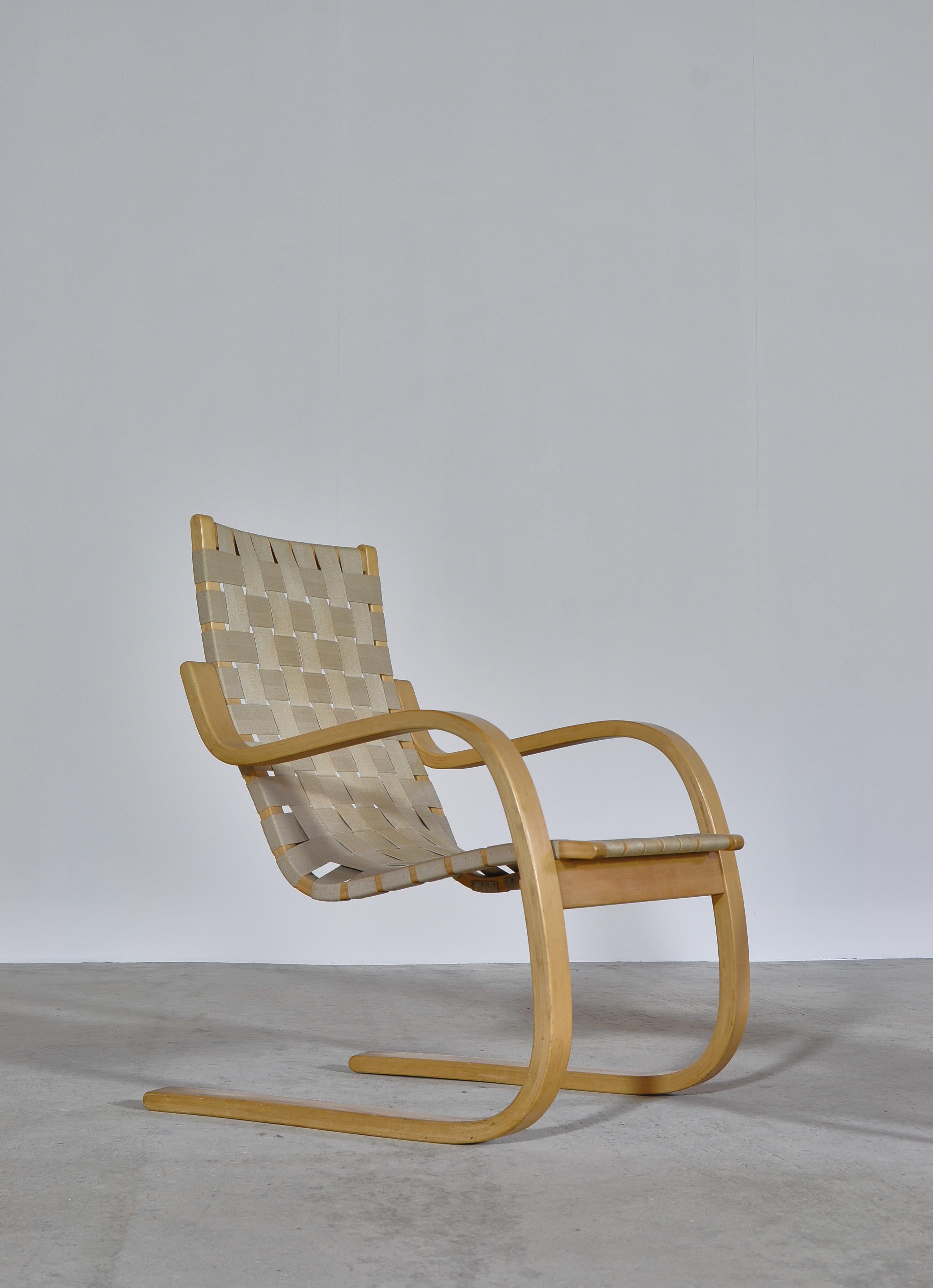 Finnish Alvar Aalto Scandinavian Modern Lounge Chairs Model 406 in Birch by Artek, 1960s