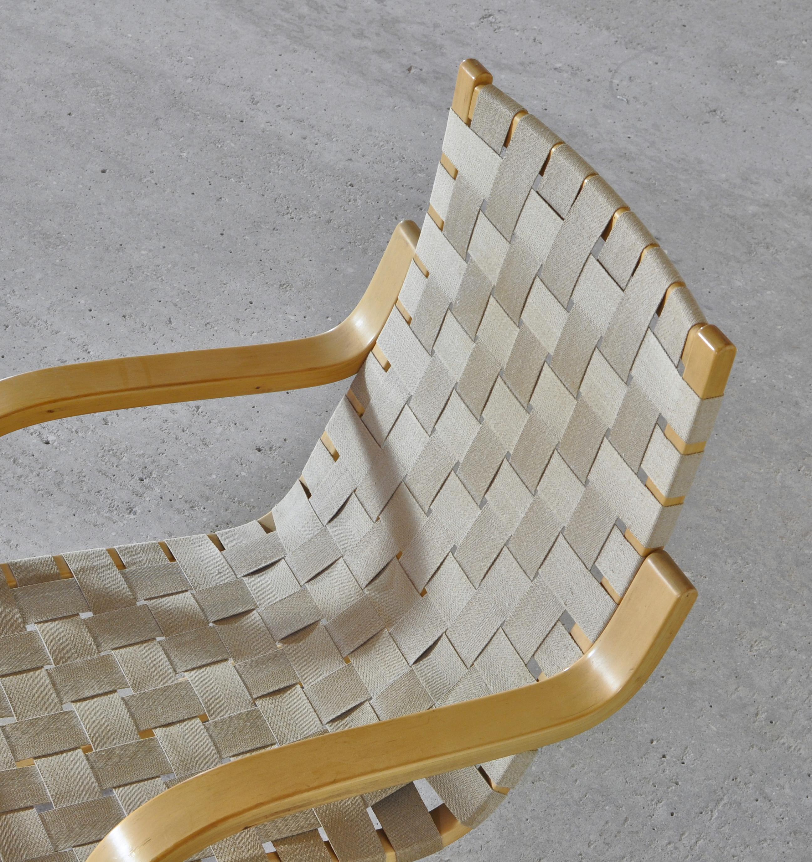 Alvar Aalto Scandinavian Modern Lounge Chairs Model 406 in Birch by Artek, 1960s 1