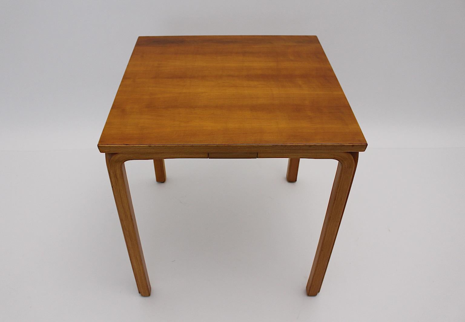 Alvar Aalto Scandinavian Modern Vintage Y Legs Dining Table Side Table c 1946 For Sale 2