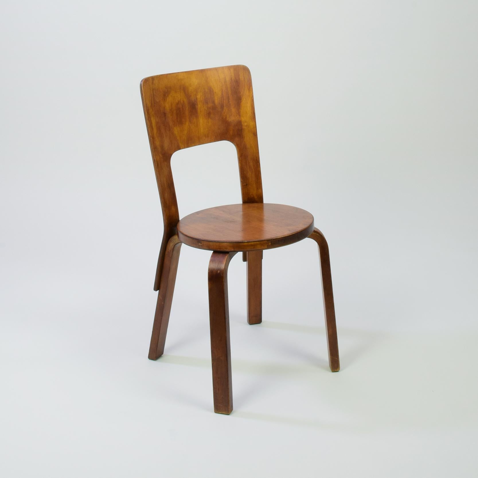 Alvar Aalto, Set of 3 Model 66 Chairs, 1933, Original Early Production In Good Condition In London, GB