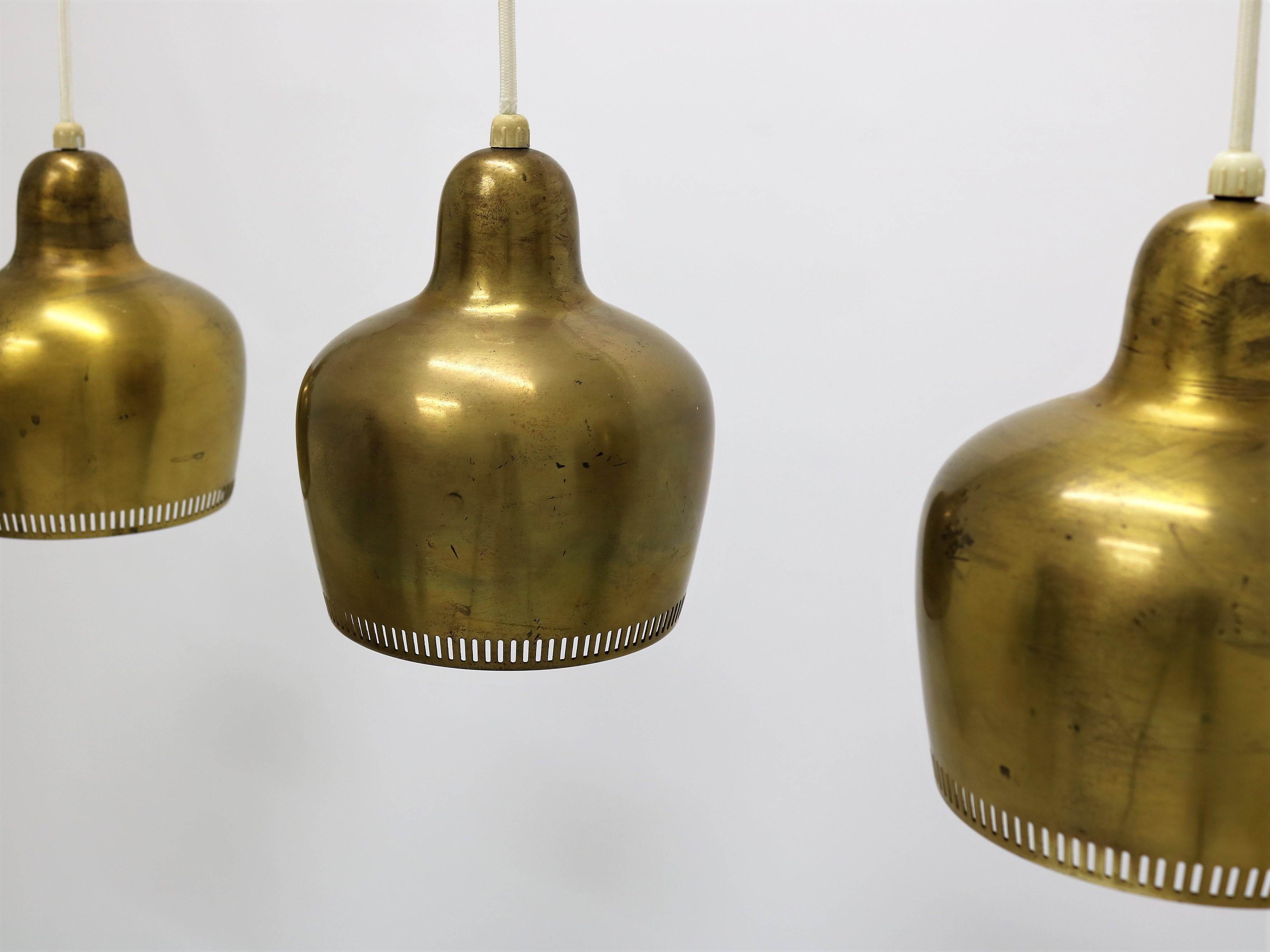 Alvar Aalto Set of 4 Aaltopendants 'Model 16531' for Louis Poulsen, 1960s In Good Condition In Odense, DK