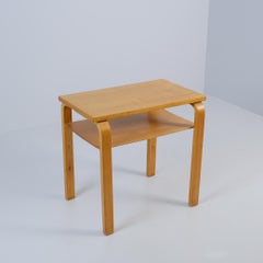 Tavolino/giornale Alvar Aalto Model A 86 in betulla per Artek, anni '30