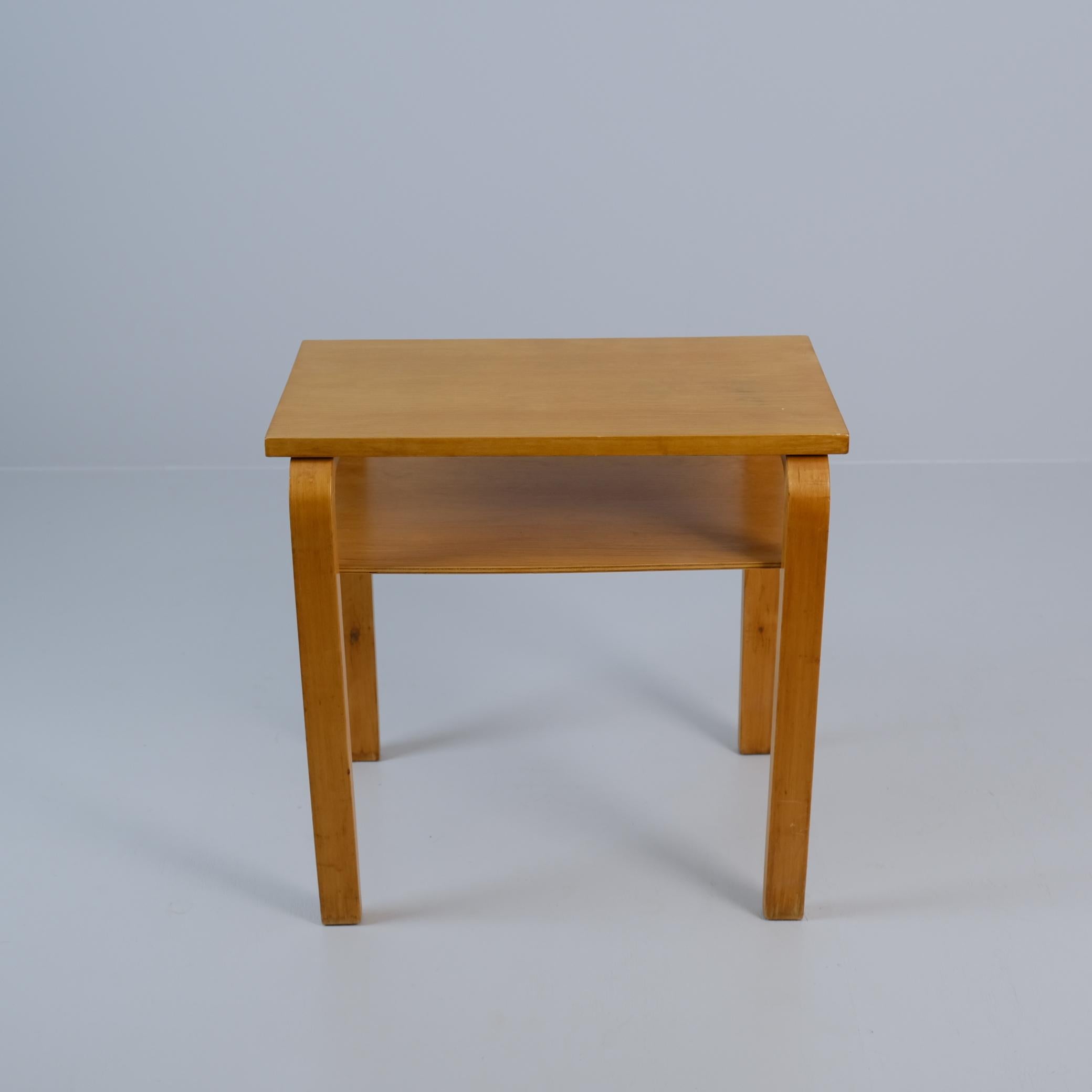 Scandinavian Modern Alvar Aalto Side / Newspaper Table Model A 86 in Birch for Artek, 1930s For Sale