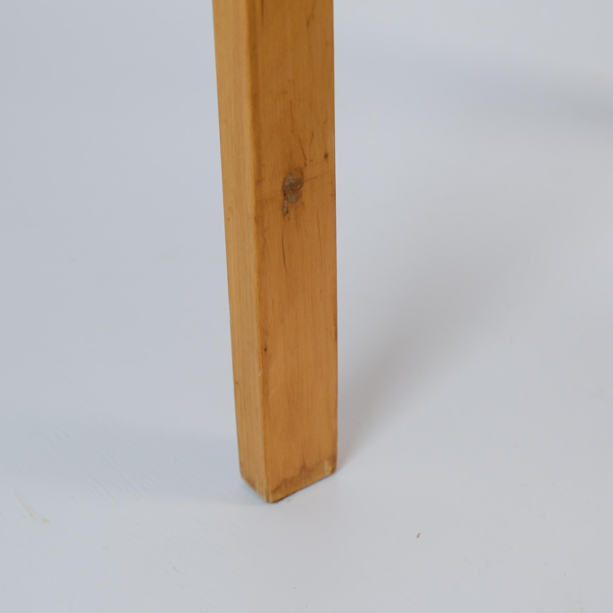 Alvar Aalto Side / Newspaper Table Model A 86 in Birch for Artek, 1930s For Sale 1