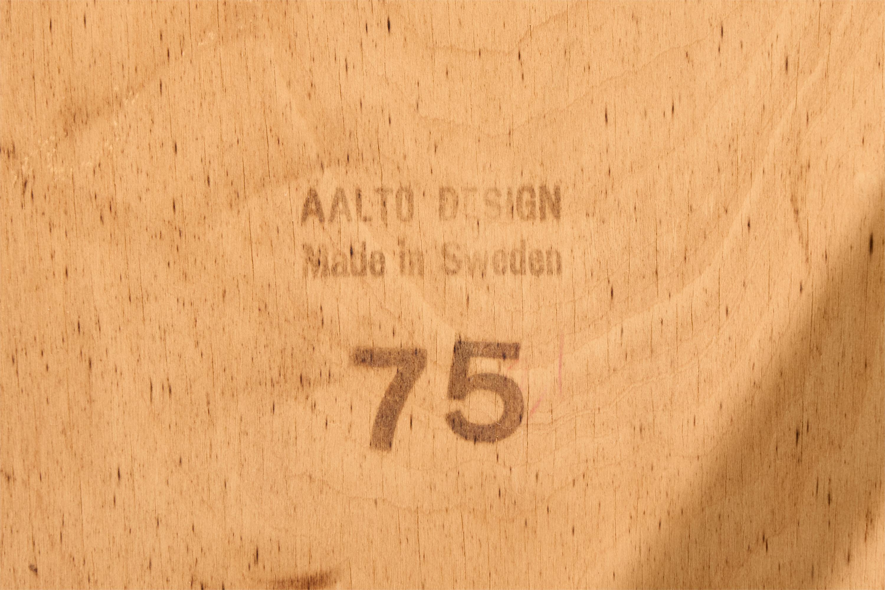 Alvar Aalto, Mesa auxiliar, Abedul, Suecia, años 50 en venta 3