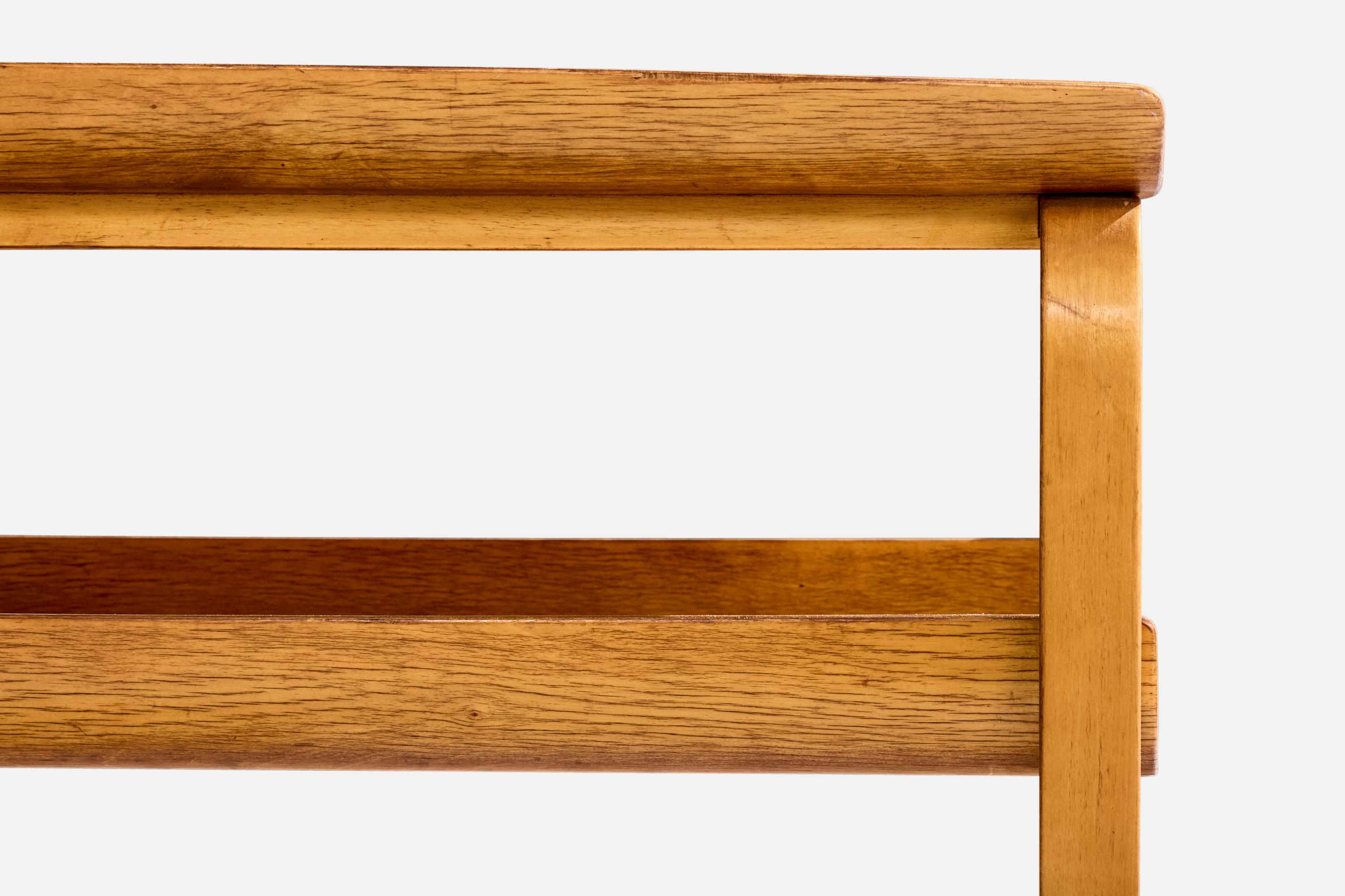 Alvar Aalto, Mesa auxiliar, Abedul, Suecia, años 50 en Bueno estado para la venta en High Point, NC