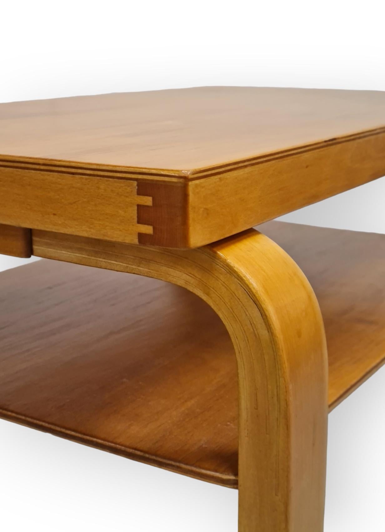 Alvar Aalto Side Table Model A86 for Artek, 1930s In Good Condition In Helsinki, FI