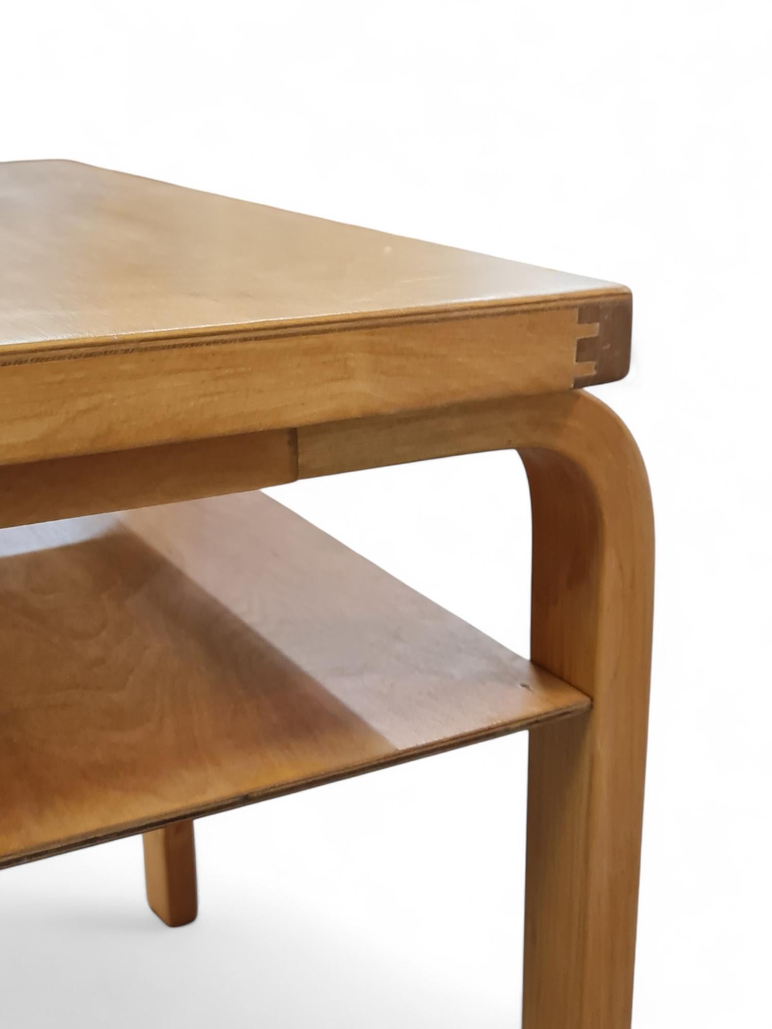 Mid-20th Century Alvar Aalto Side Table Model A86 in Honey Birch, Artek, 1940s For Sale