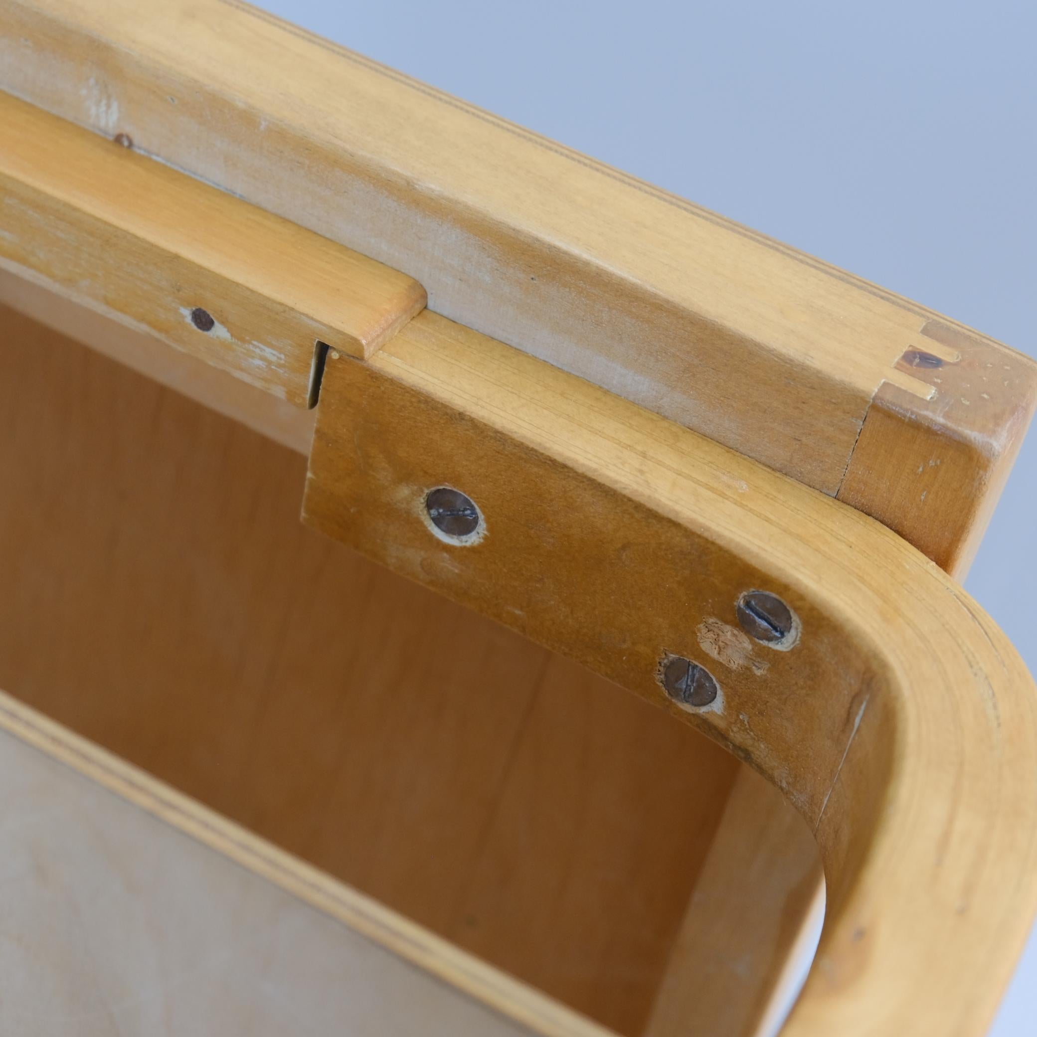 Tavolino Alvar Aalto Modello A86 in betulla miele, Artek, anni '40 in vendita 3