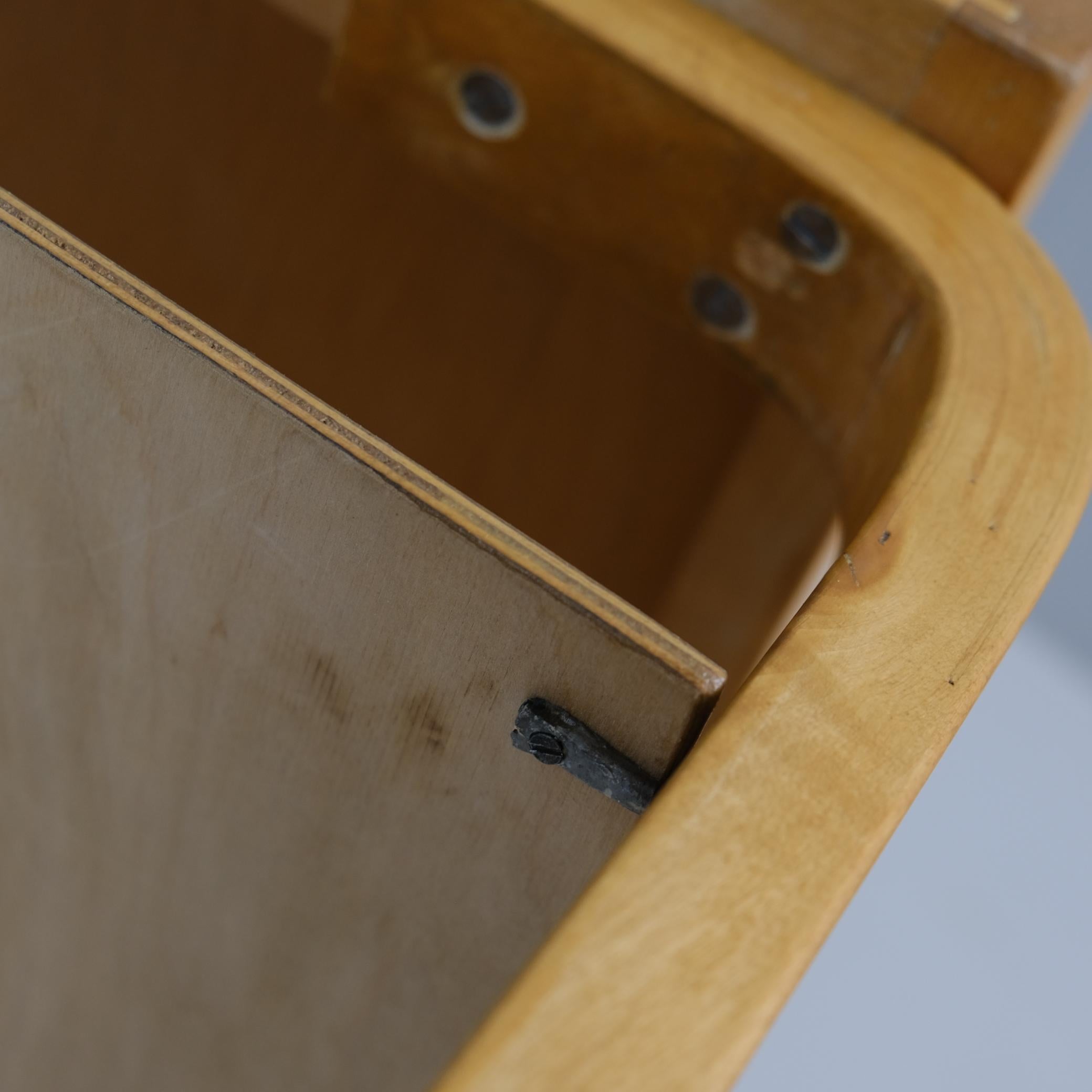 Tavolino Alvar Aalto Modello A86 in betulla miele, Artek, anni '40 in vendita 2