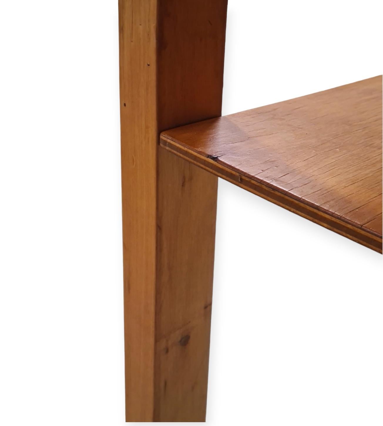 Alvar Aalto Side Table Model A 86 for Artek, 1930s In Good Condition For Sale In Helsinki, FI