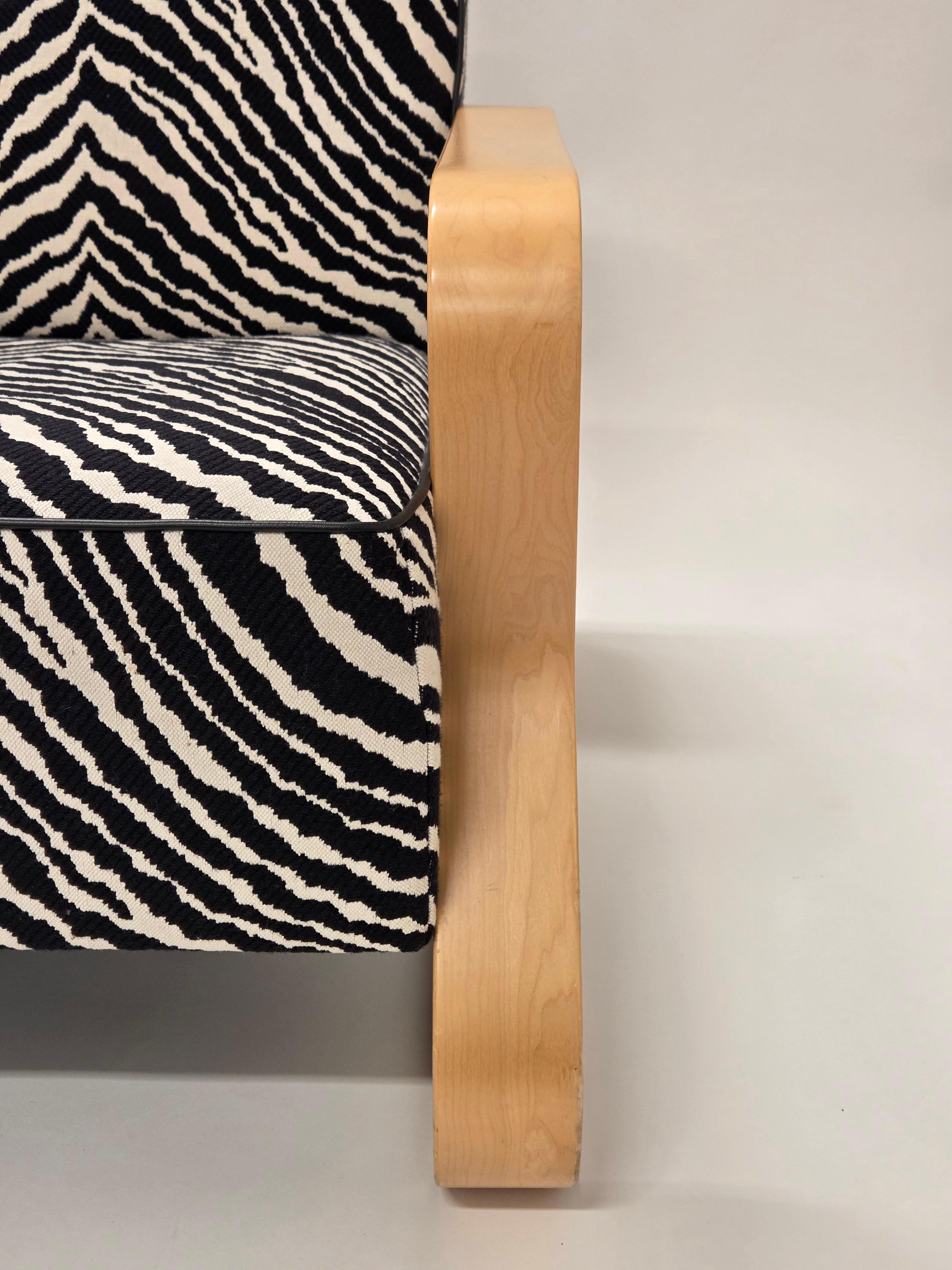 Late 20th Century Alvar Aalto Sofa 544 with Zebra upholstery For Sale