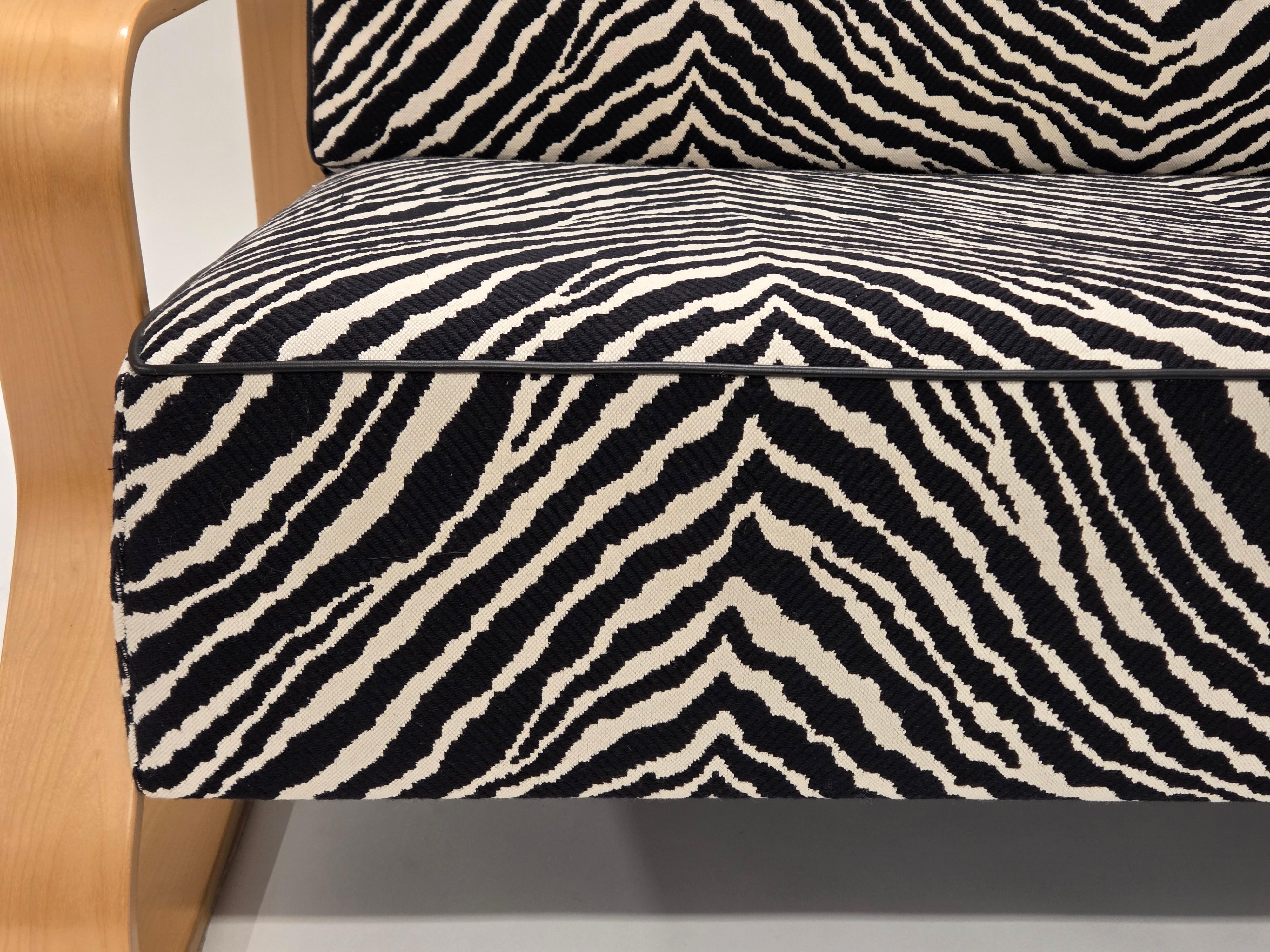 Alvar Aalto Sofa 544 with Zebra upholstery For Sale 1