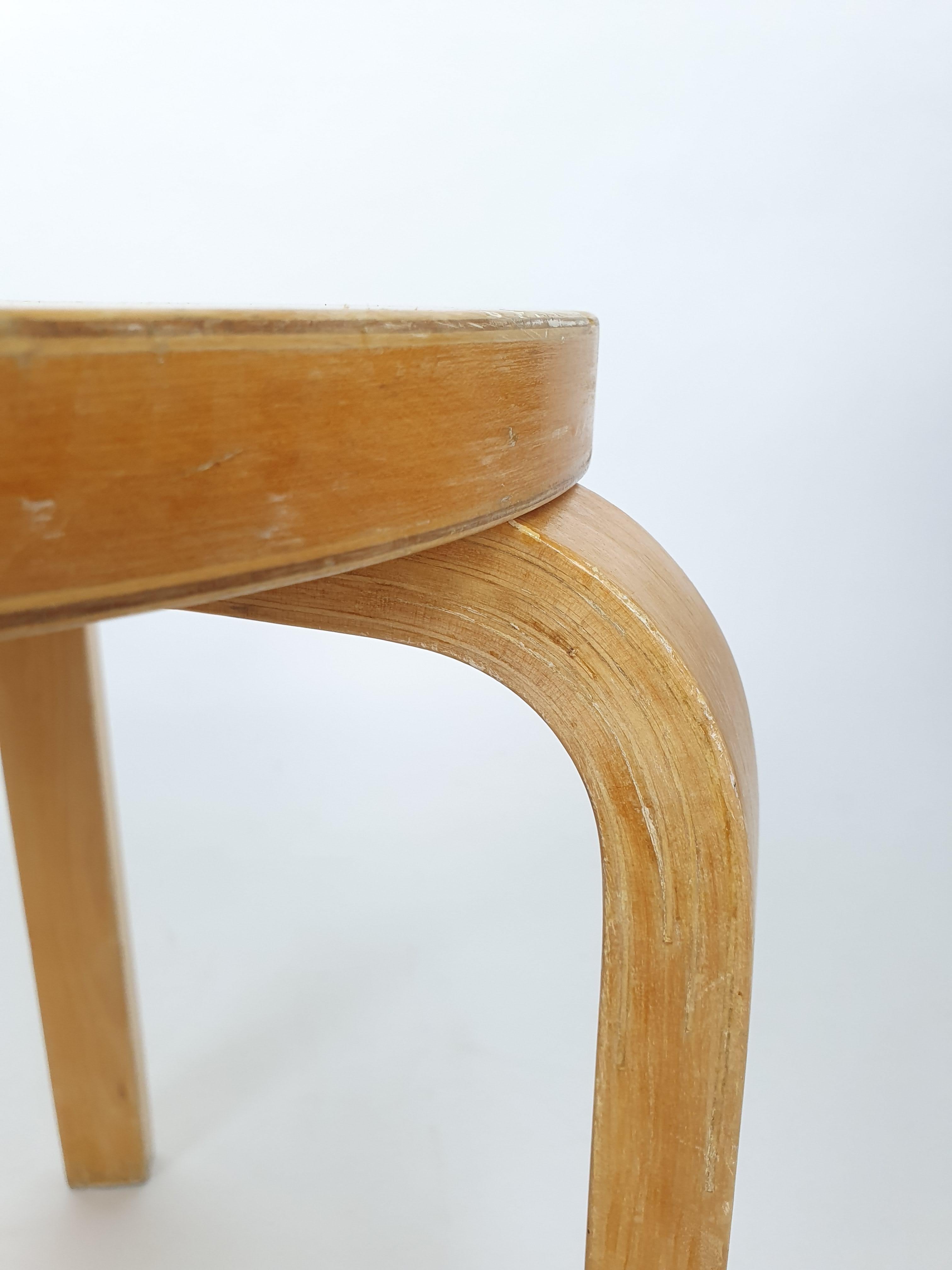Alvar Aalto+Aalto Tabouret 60 par Artek en 1960 en vente 1